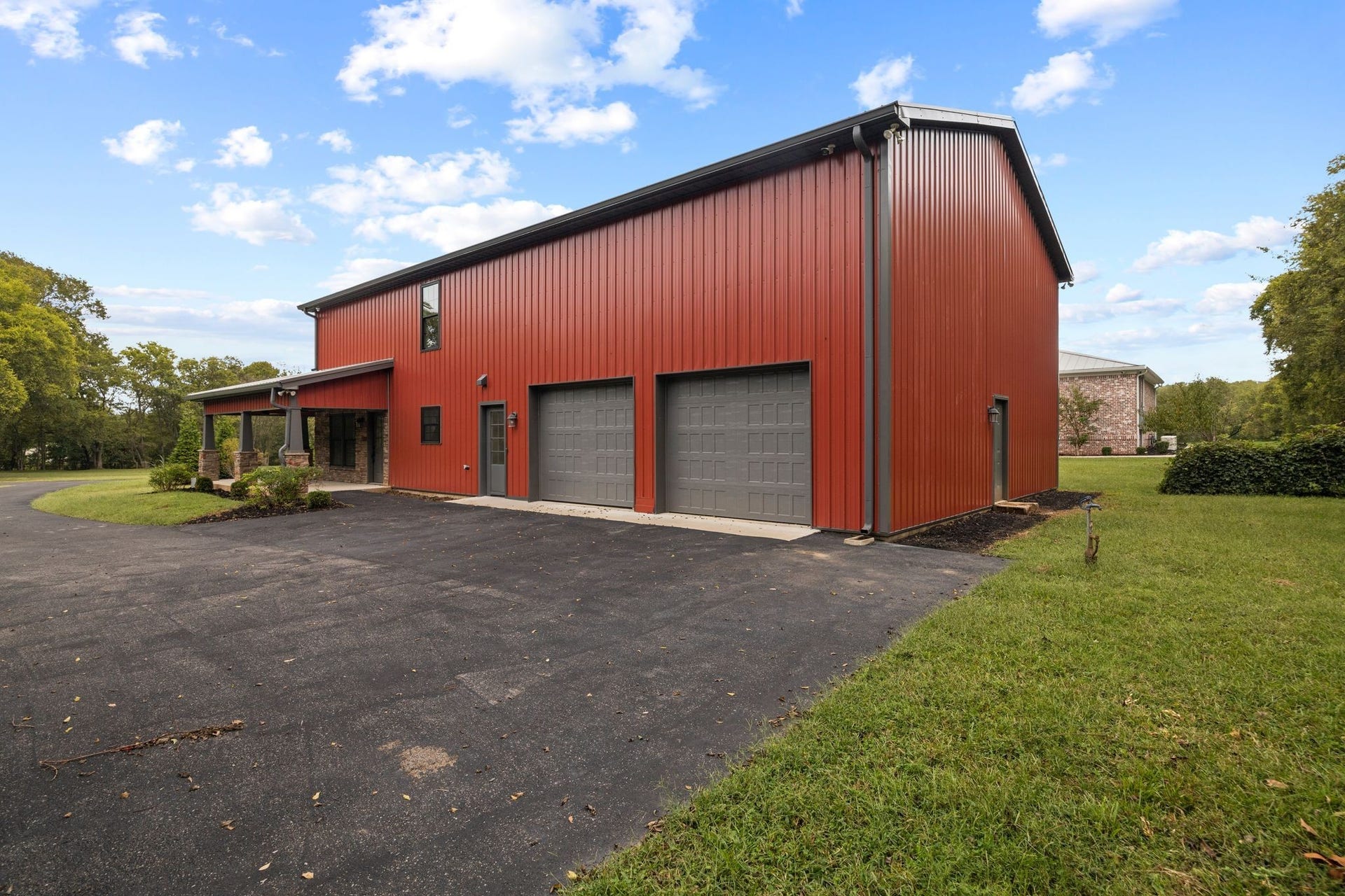 808 N Main St, Mount Pleasant, TN 38474 808 N Main St, Mount Pleasant, TN 38474