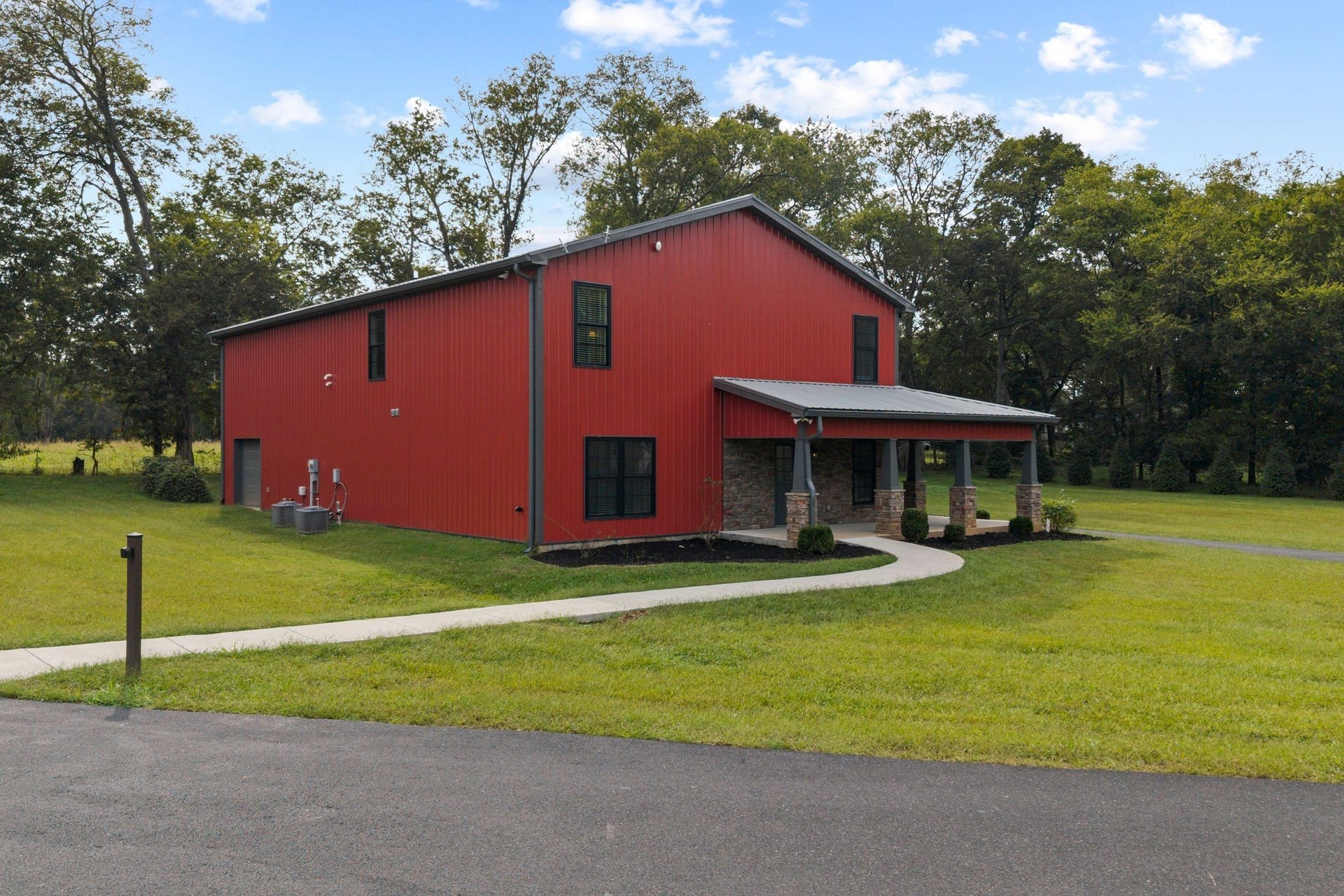808 N Main St, Mount Pleasant, TN 38474 808 N Main St, Mount Pleasant, TN 38474