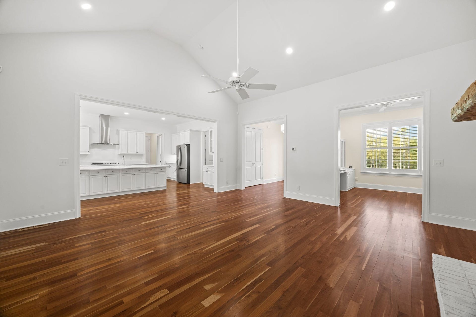 808 N Main St, Mount Pleasant, TN 38474 808 N Main St, Mount Pleasant, TN 38474