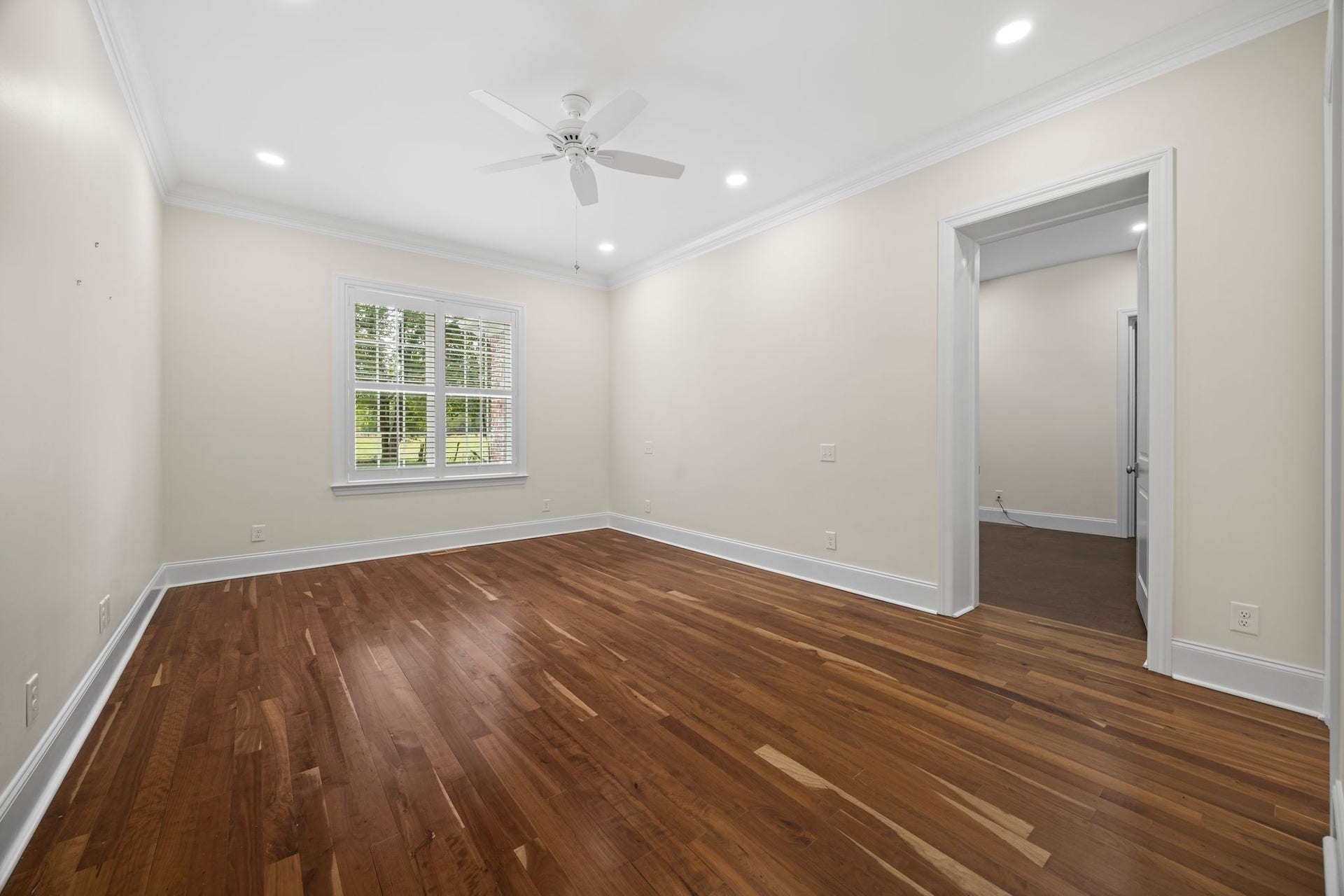 808 N Main St, Mount Pleasant, TN 38474 808 N Main St, Mount Pleasant, TN 38474