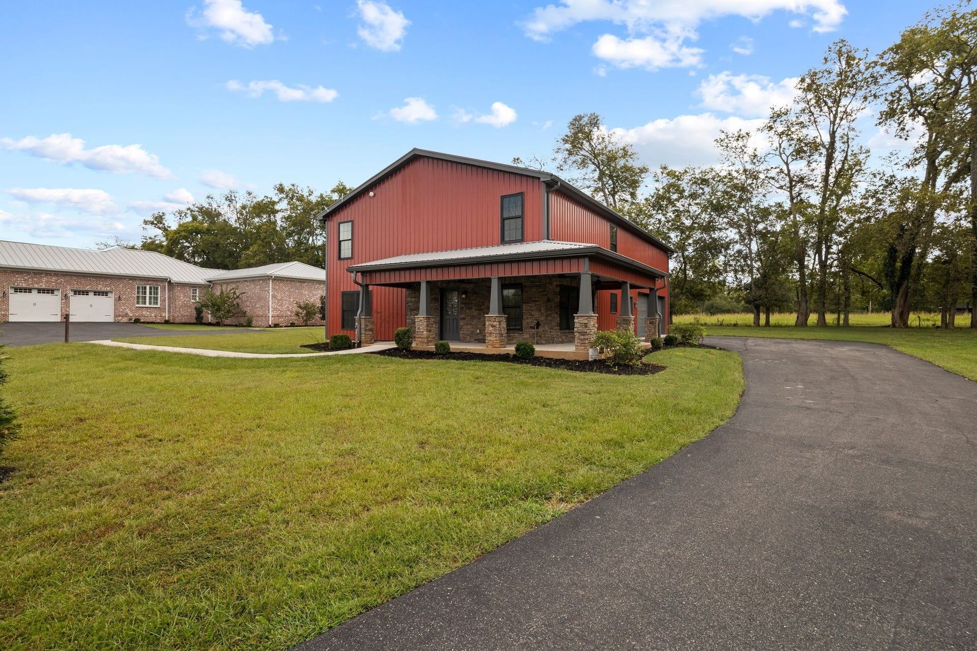 808 N Main St, Mount Pleasant, TN 38474 808 N Main St, Mount Pleasant, TN 38474