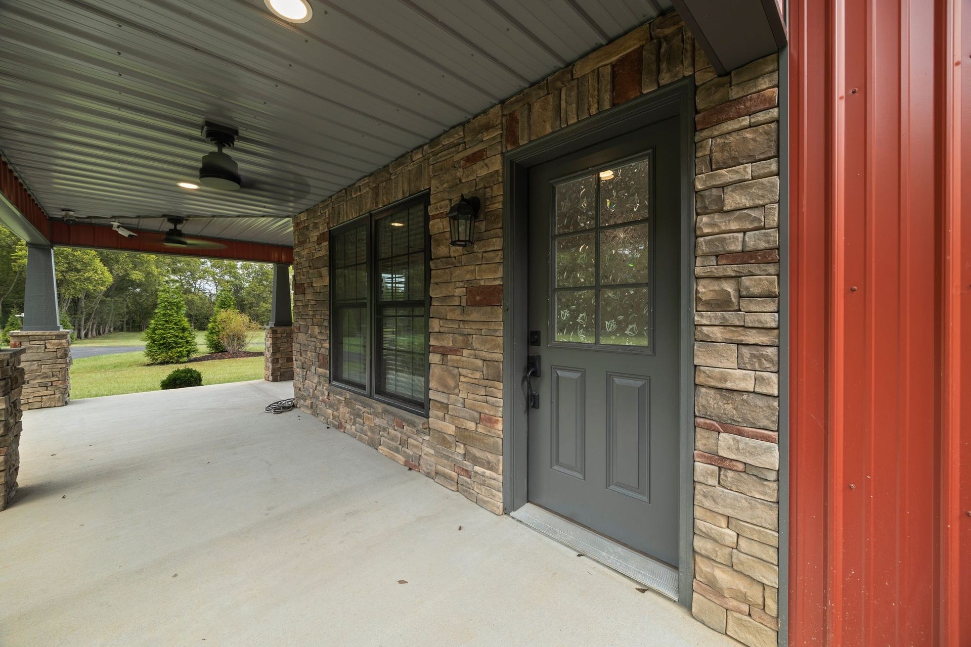 808 N Main St, Mount Pleasant, TN 38474 808 N Main St, Mount Pleasant, TN 38474