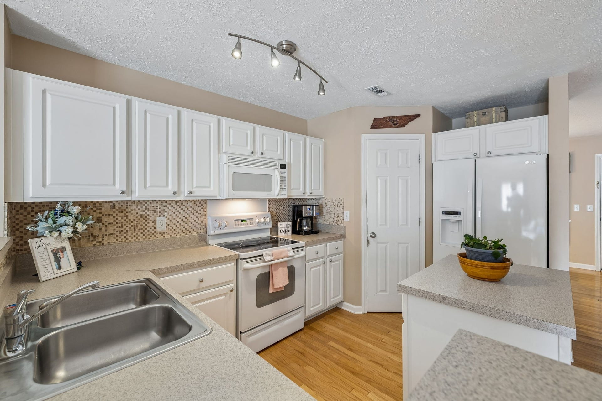 3331 Harpeth Springs Dr, Nashville, TN 37221 3331 Harpeth Springs Dr, Nashville, TN 37221