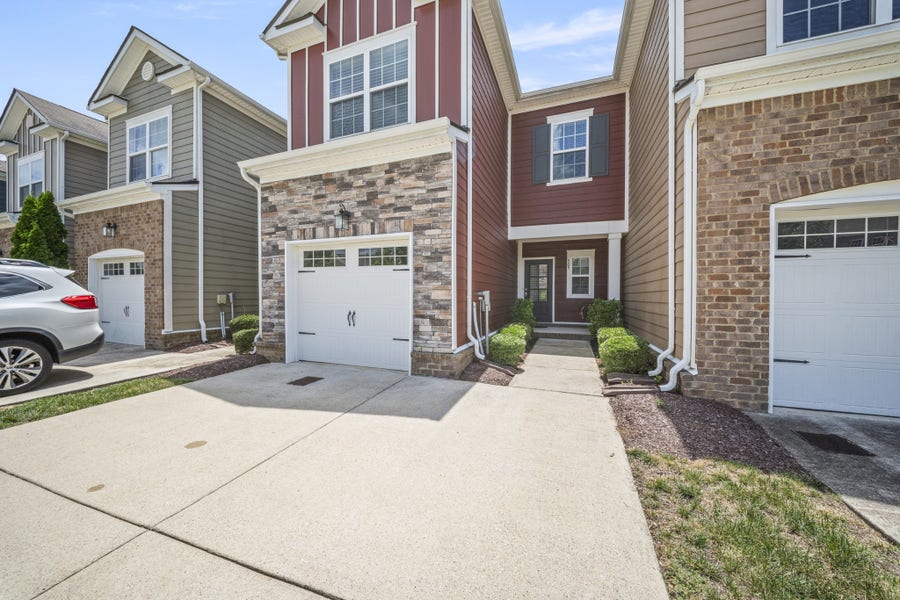 Property photo for 505 Shirebrook Cir, Spring Hill, TN