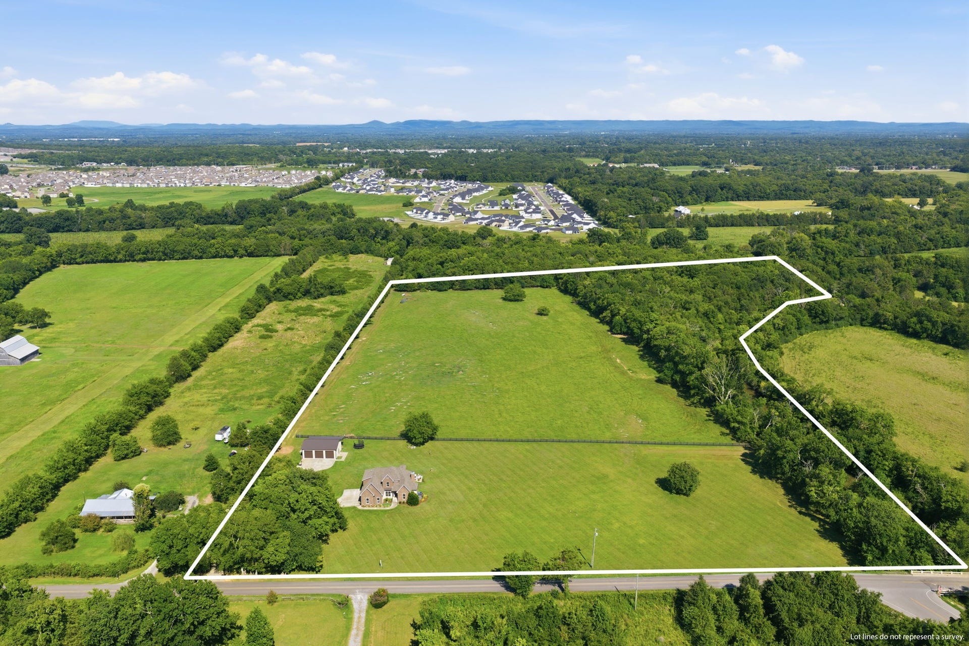 4555 Webb Rd, Murfreesboro, TN 37128 4555 Webb Rd, Murfreesboro, TN 37128