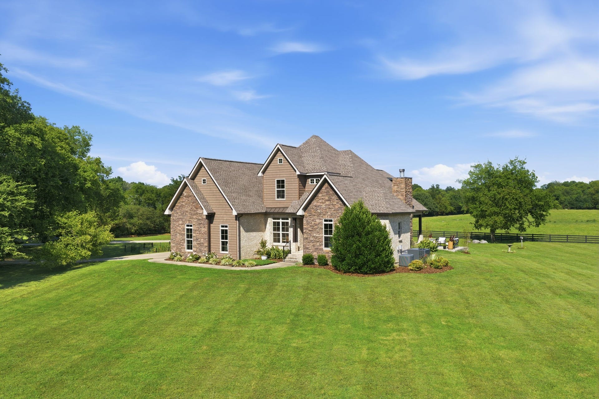 4555 Webb Rd, Murfreesboro, TN 37128 4555 Webb Rd, Murfreesboro, TN 37128