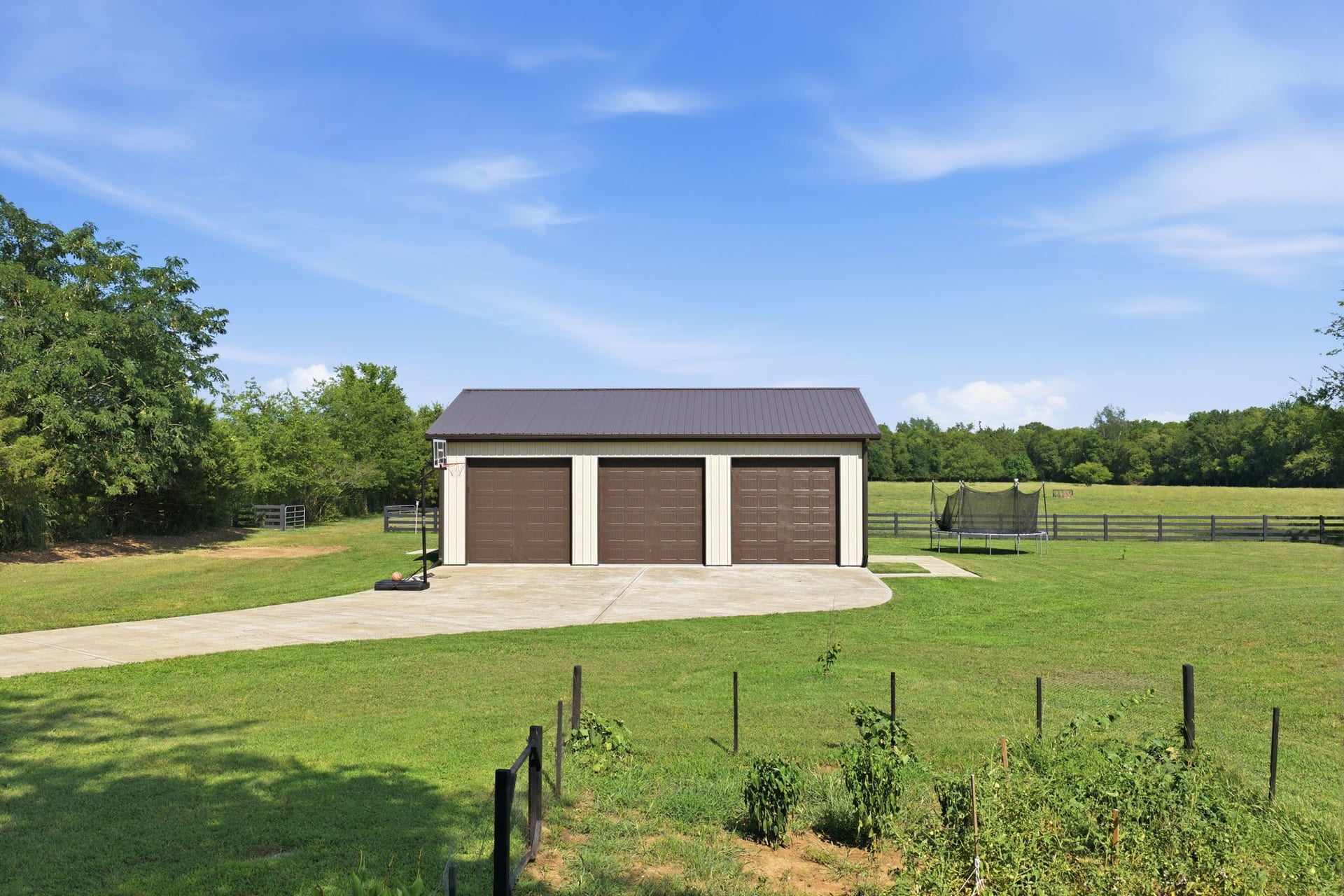 4555 Webb Rd, Murfreesboro, TN 37128 4555 Webb Rd, Murfreesboro, TN 37128