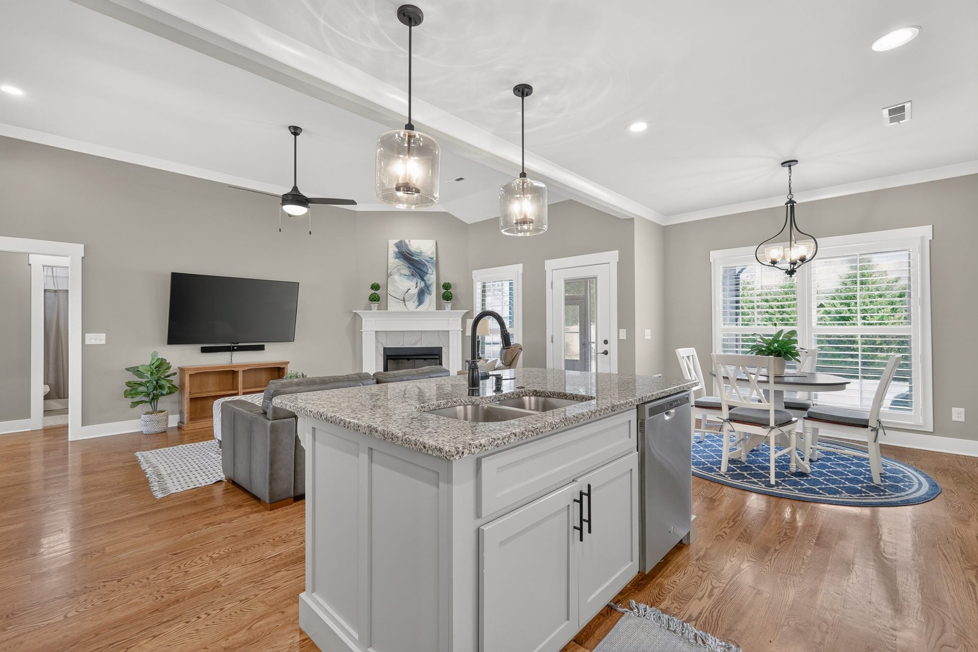 197 Bluegrass Rd, Manchester, TN 37355 197 Bluegrass Rd, Manchester, TN 37355