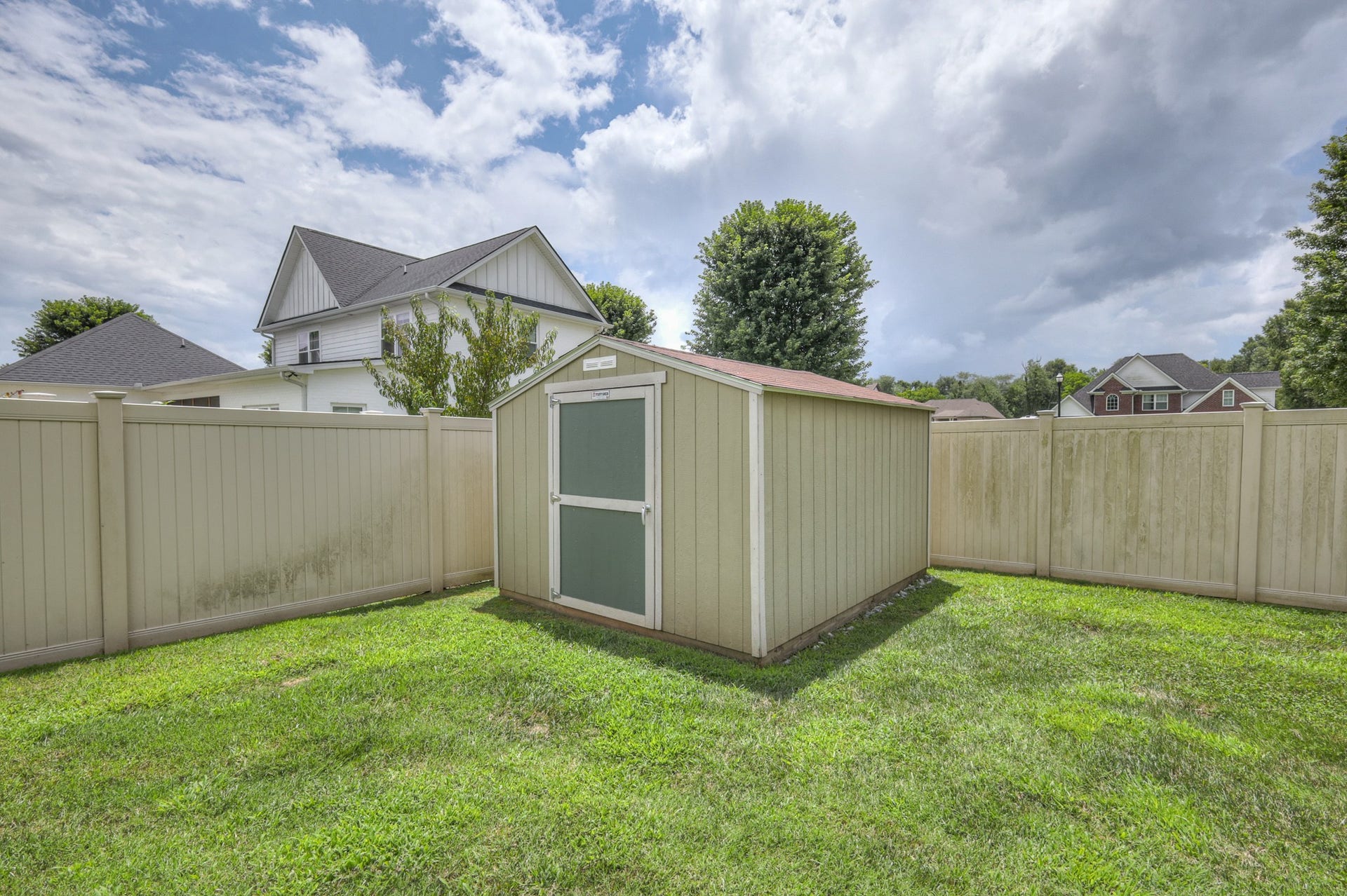 197 Bluegrass Rd, Manchester, TN 37355 197 Bluegrass Rd, Manchester, TN 37355
