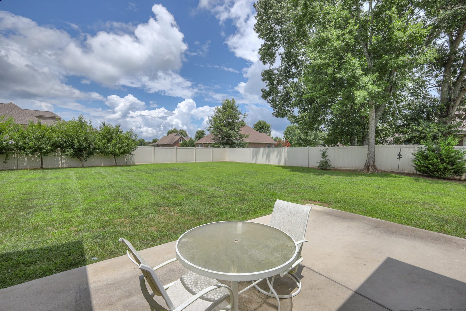 197 Bluegrass Rd, Manchester, TN 37355 197 Bluegrass Rd, Manchester, TN 37355