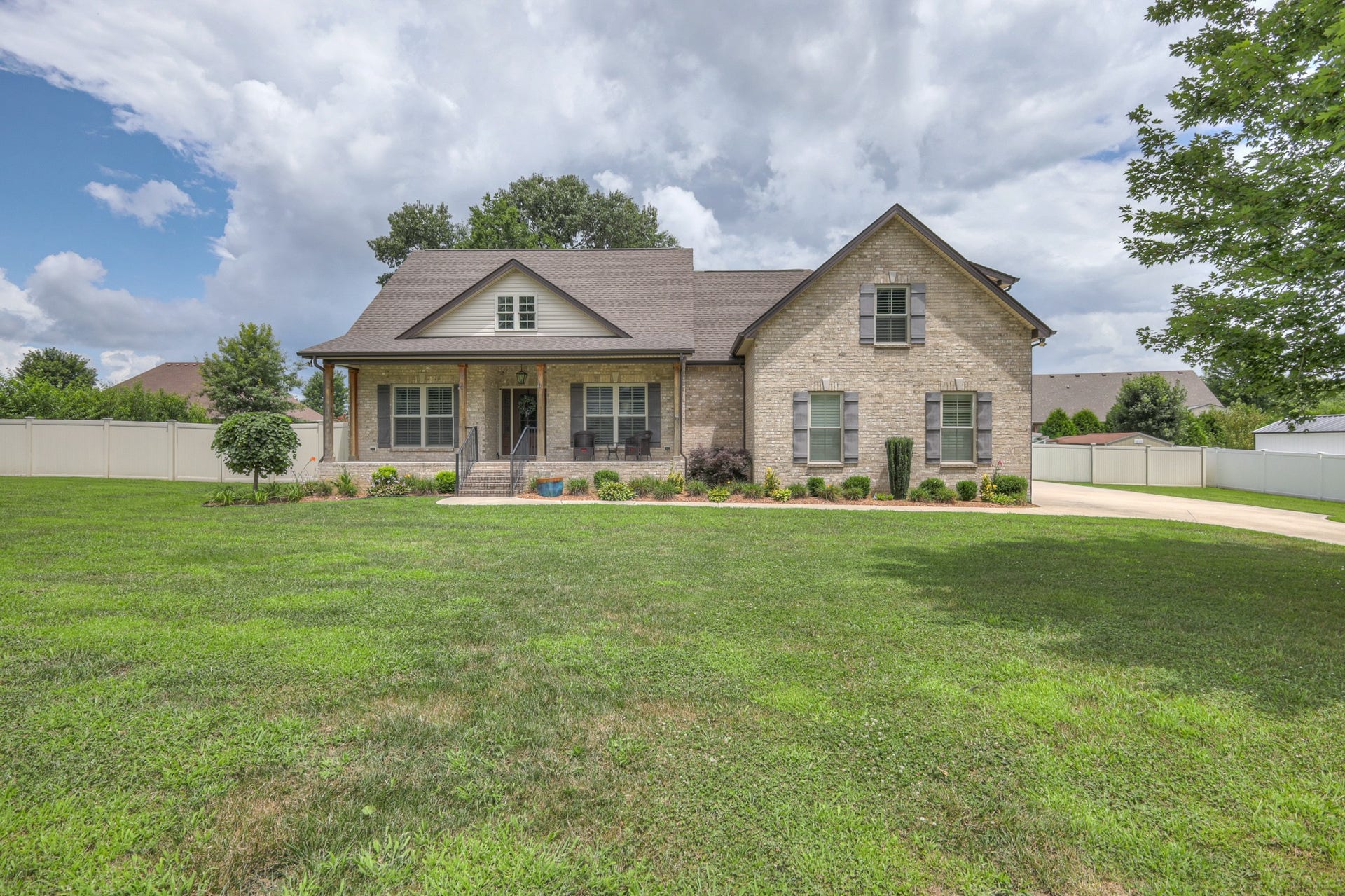 197 Bluegrass Rd, Manchester, TN 37355 197 Bluegrass Rd, Manchester, TN 37355