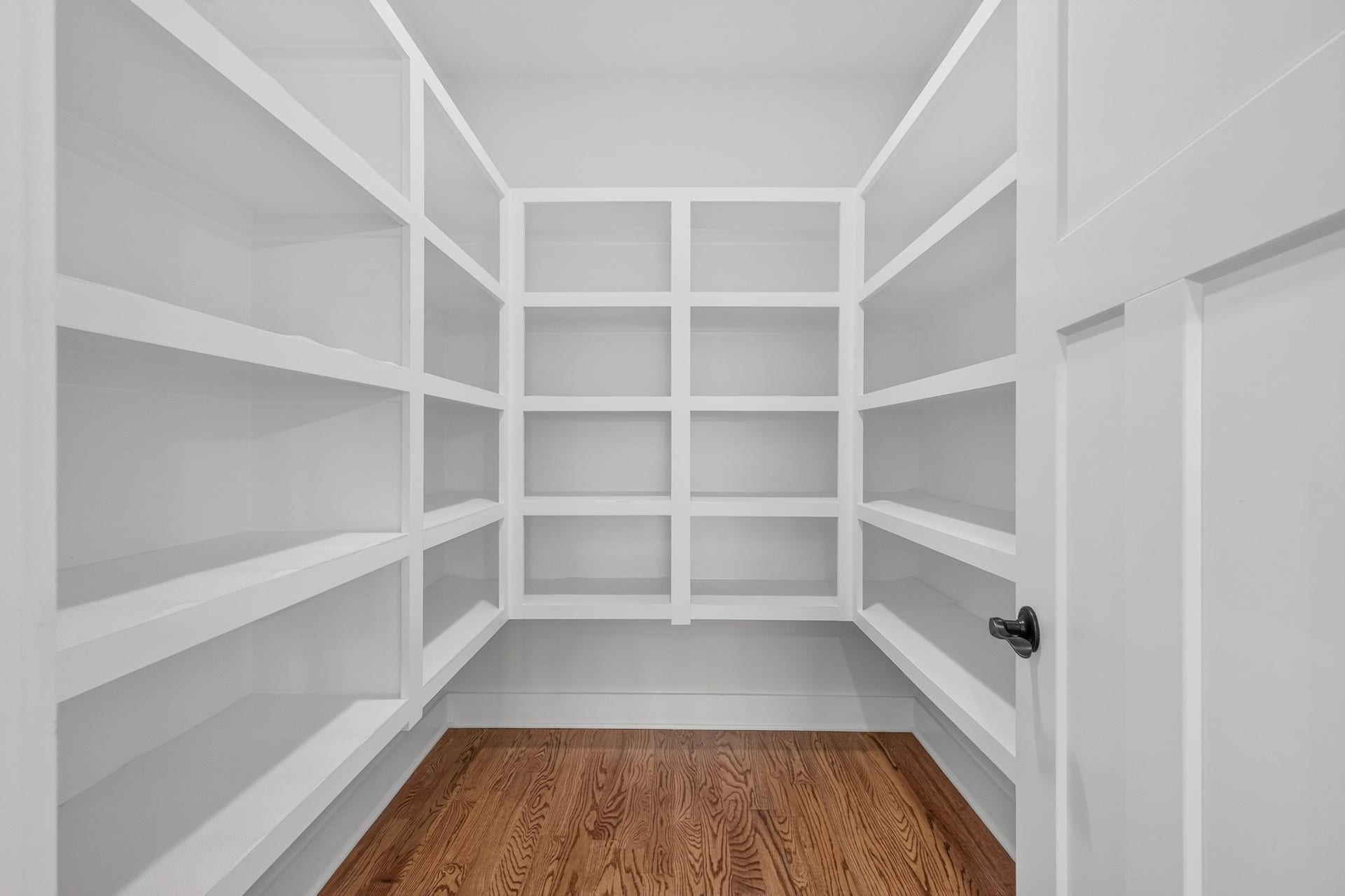 197 Bluegrass Rd, Manchester, TN 37355 Primary closet with built ins