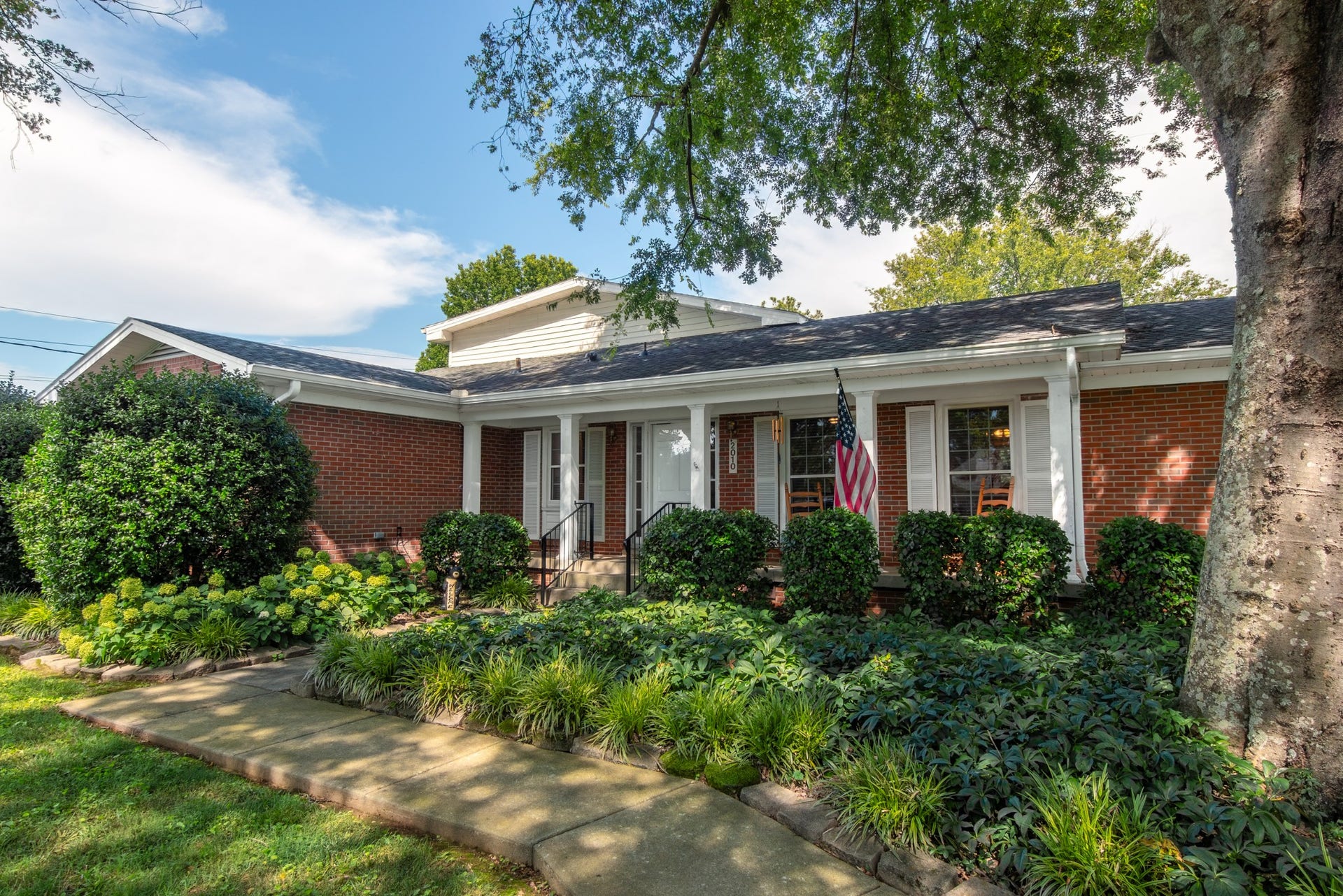 2010 Sanders Ct, Murfreesboro, TN 37129 2010 Sanders Ct, Murfreesboro, TN 37129