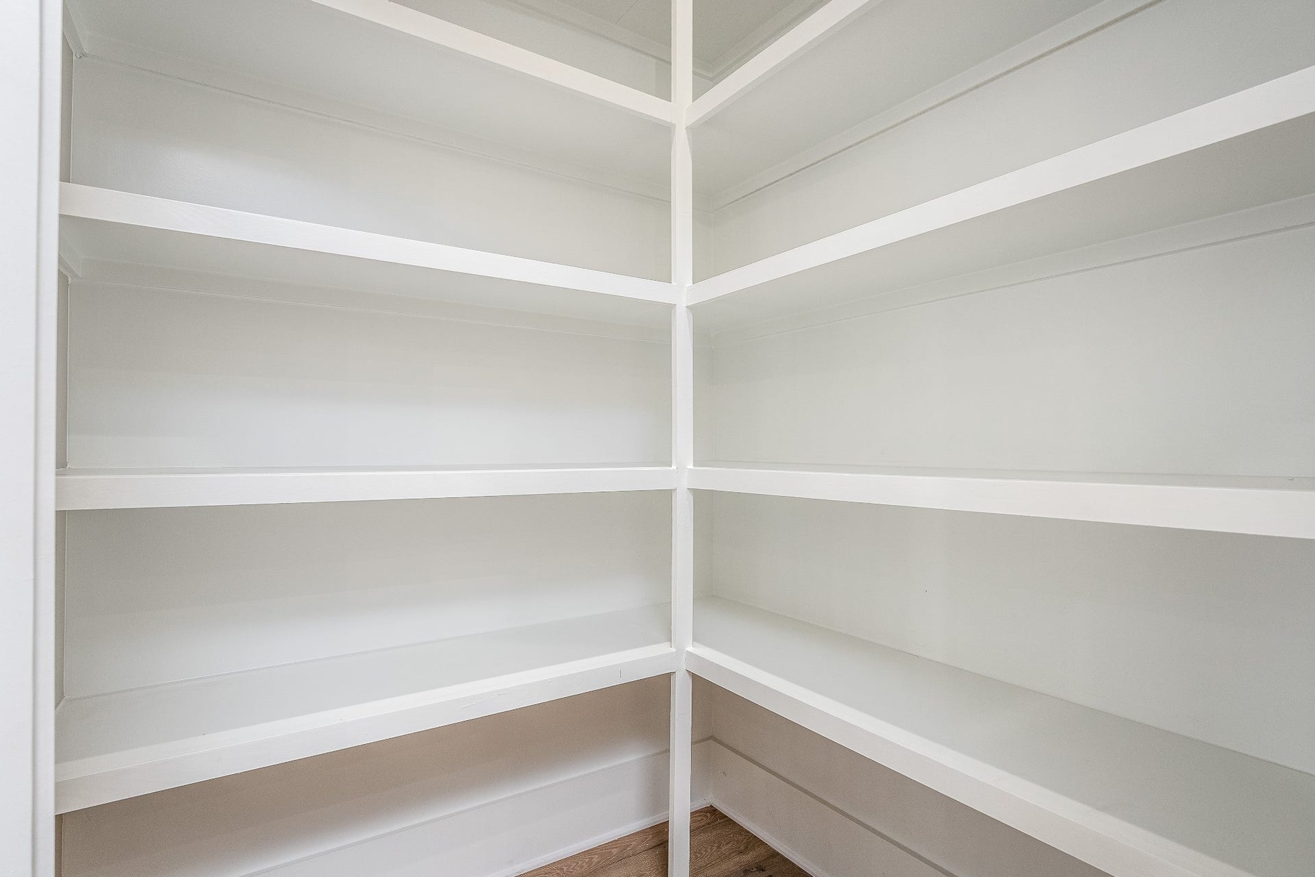 428 E Trinity Ln, #B, Nashville, TN 37207 2 Extra Large Food Pantries one on each end of the Kitchen for abundant food and accessory storage.