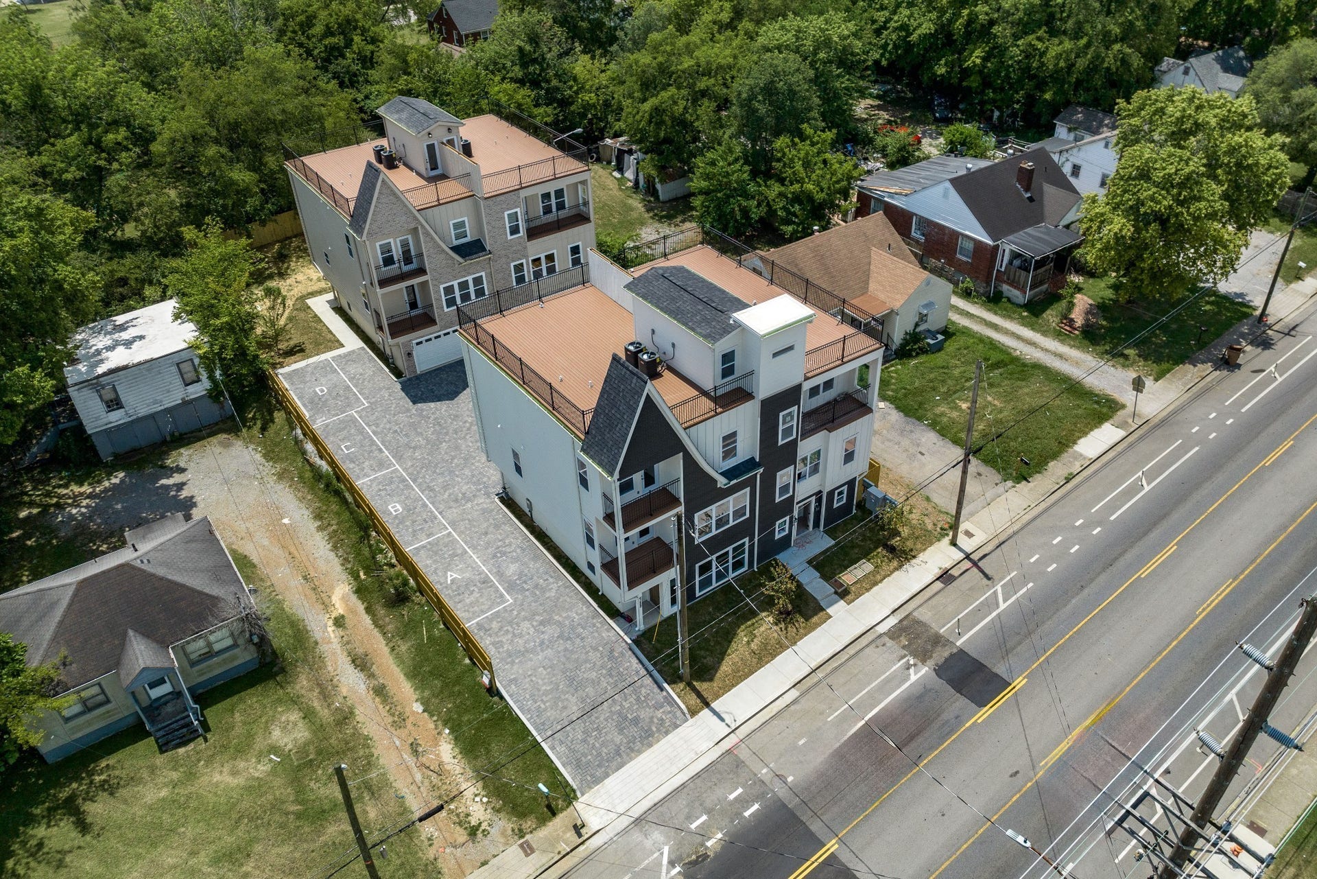 428 E Trinity Ln, #B, Nashville, TN 37207 Aerial View Units A, B, C, D.