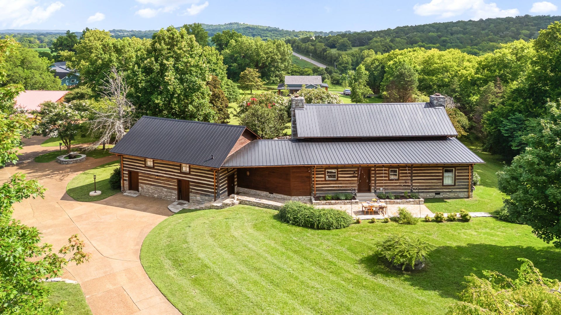 3210 Indian Camp Springs Rd, Columbia, TN 38401