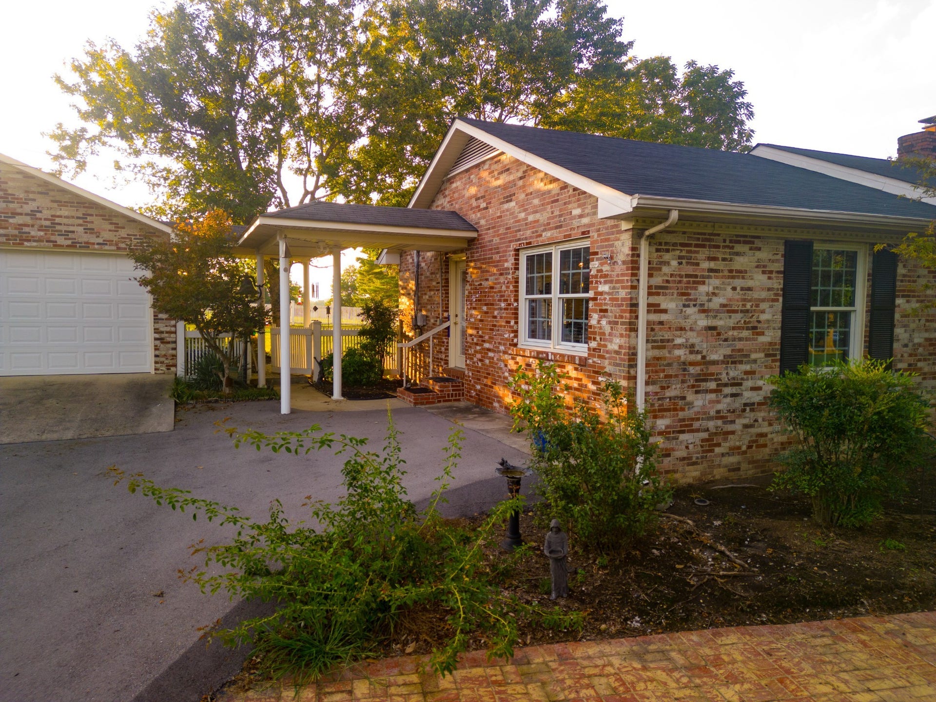 204 Greenbriar Ave, Shelbyville, TN 37160 204 Greenbriar Ave, Shelbyville, TN 37160