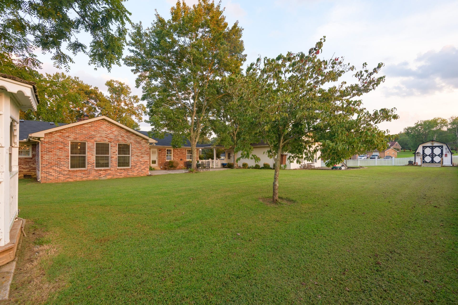 204 Greenbriar Ave, Shelbyville, TN 37160 204 Greenbriar Ave, Shelbyville, TN 37160