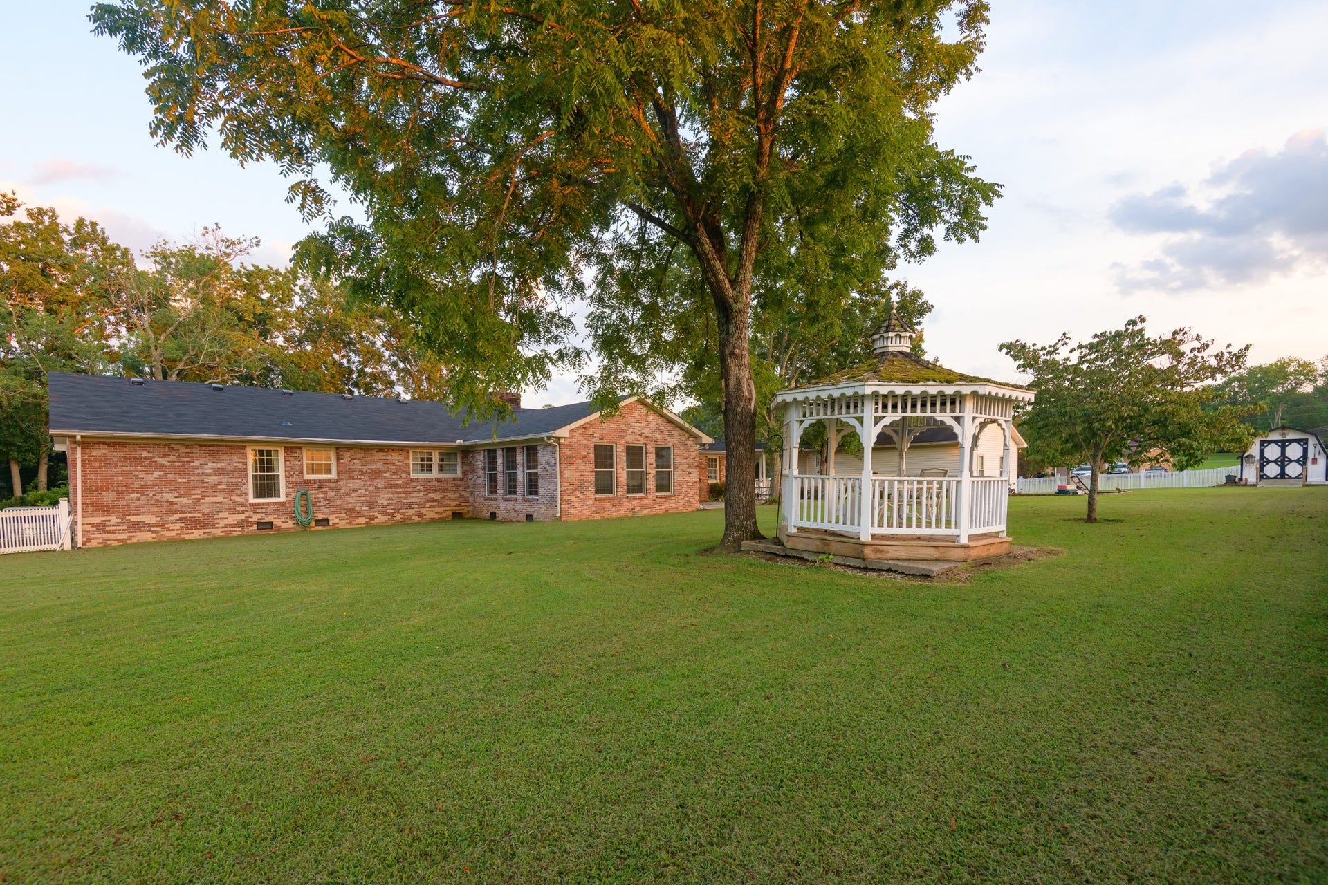 204 Greenbriar Ave, Shelbyville, TN 37160 204 Greenbriar Ave, Shelbyville, TN 37160