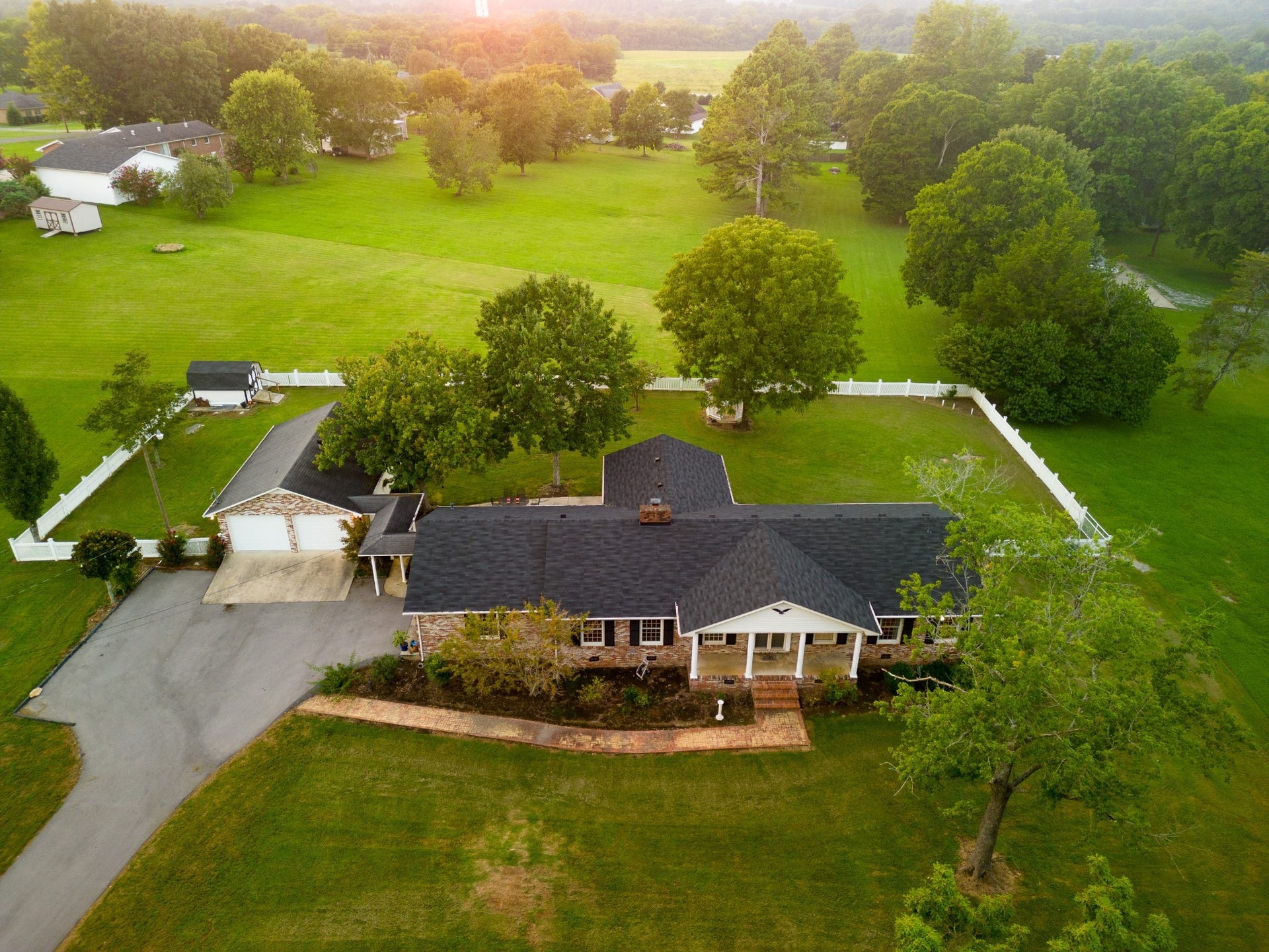 204 Greenbriar Ave, Shelbyville, TN 37160 204 Greenbriar Ave, Shelbyville, TN 37160