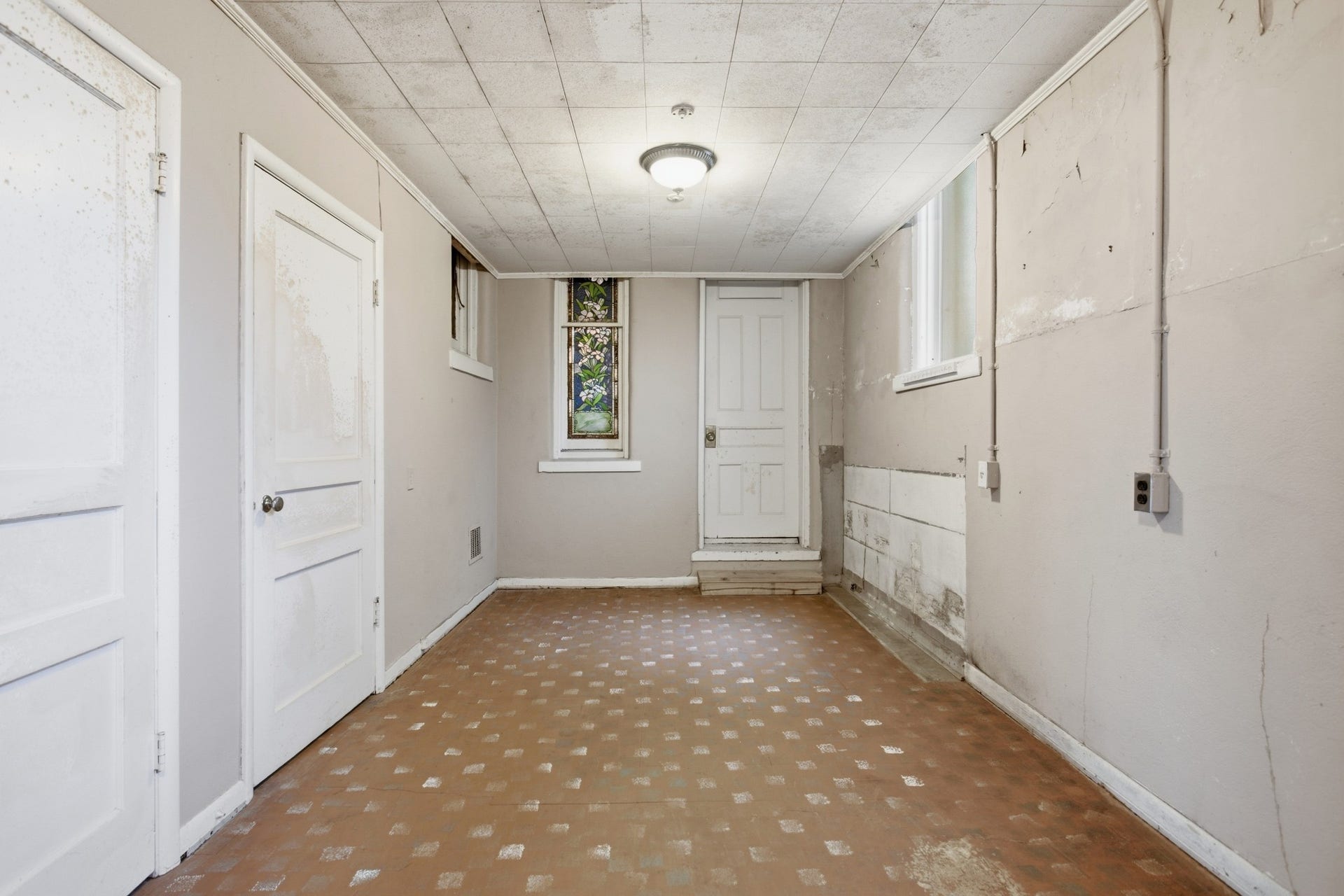 126 N Main St, Mount Pleasant, TN 38474 126 N Main St, Mount Pleasant, TN 38474