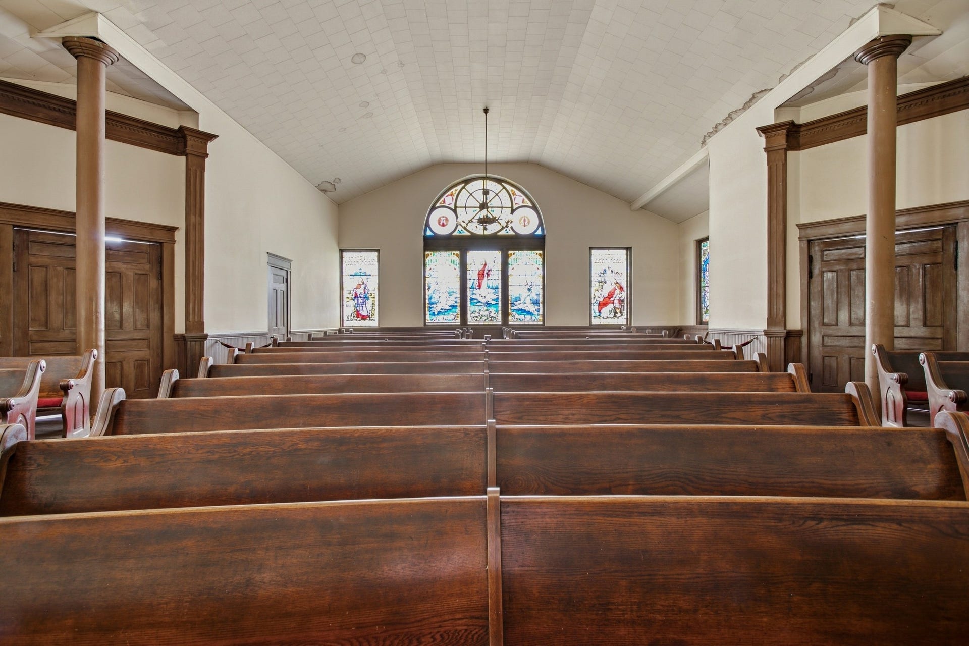 126 N Main St, Mount Pleasant, TN 38474 126 N Main St, Mount Pleasant, TN 38474