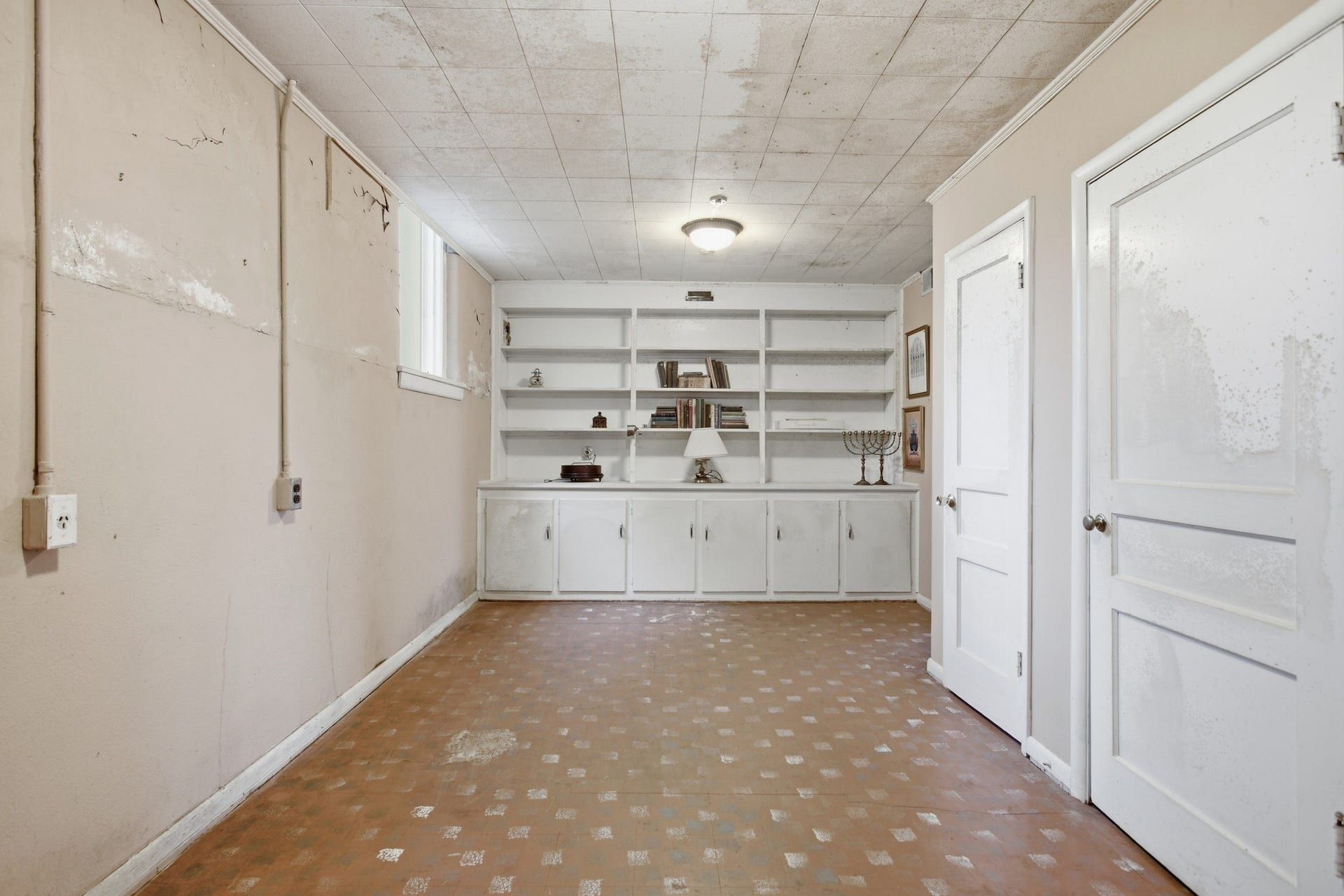 126 N Main St, Mount Pleasant, TN 38474 126 N Main St, Mount Pleasant, TN 38474