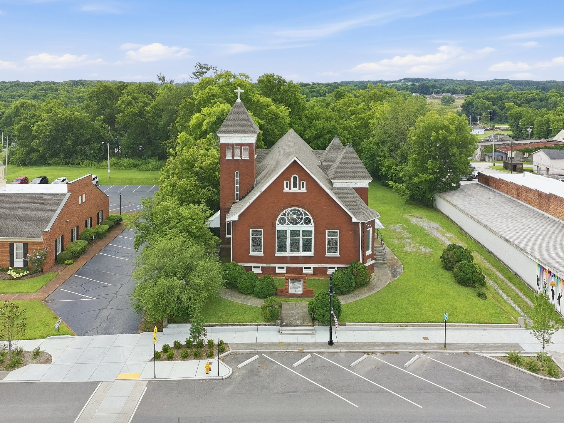 126 N Main St, Mount Pleasant, TN 38474 126 N Main St, Mount Pleasant, TN 38474