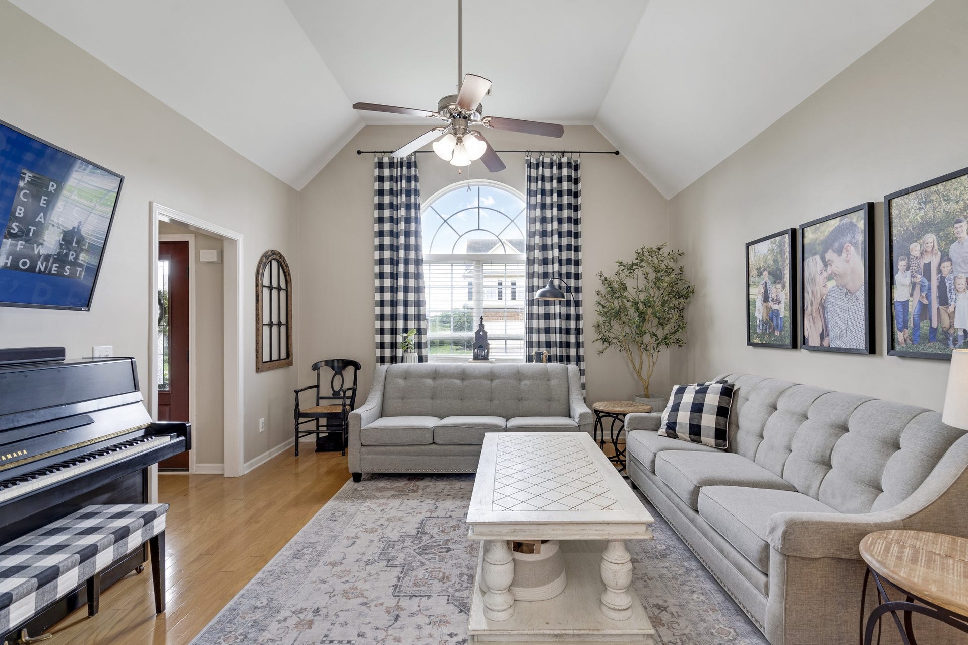 5318 Cloister Dr, Murfreesboro, TN 37128 5318 Cloister Dr, Murfreesboro, TN 37128