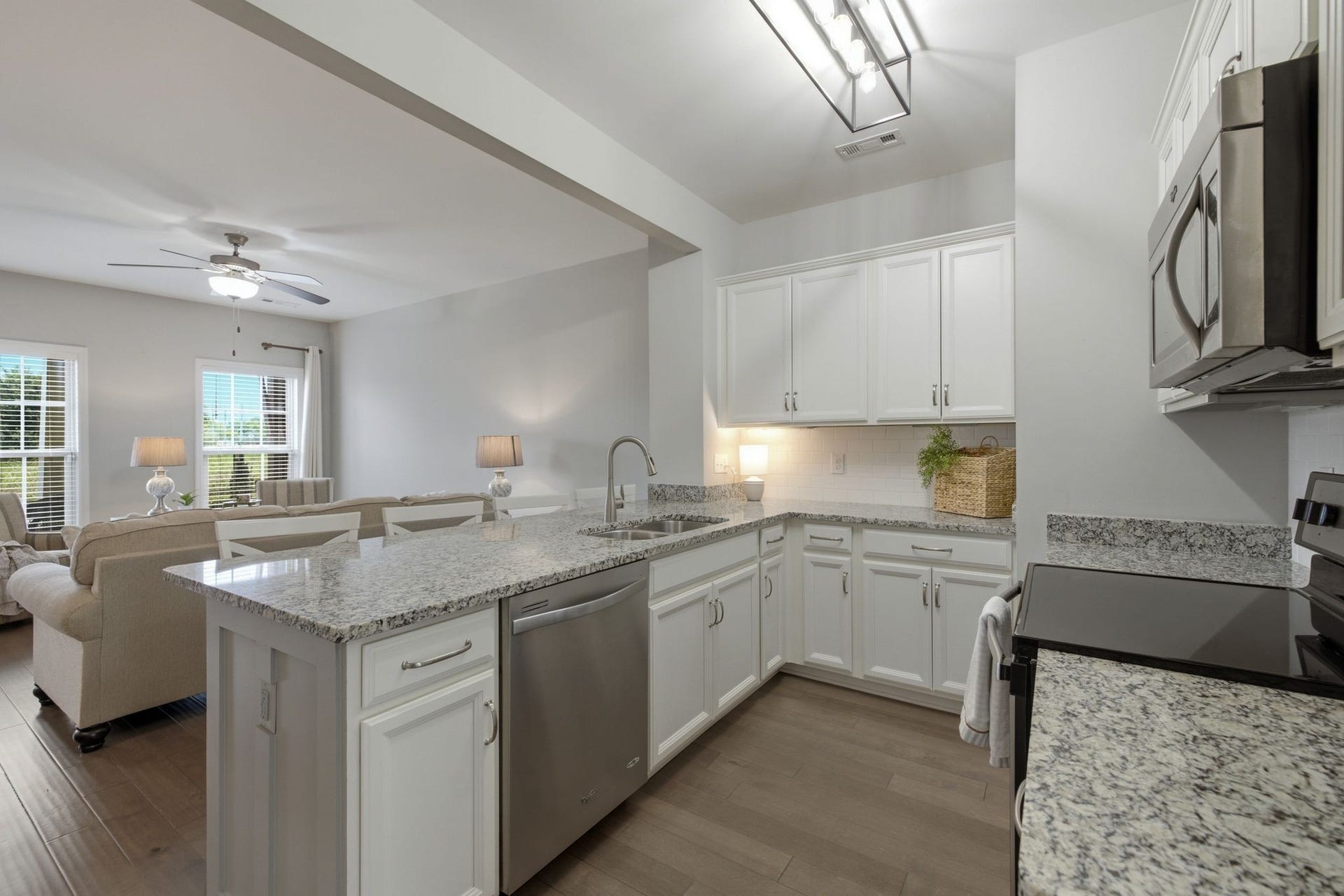 3113 Monrovia Dr, Murfreesboro, TN 37128 3113 Monrovia Dr, Murfreesboro, TN 37128