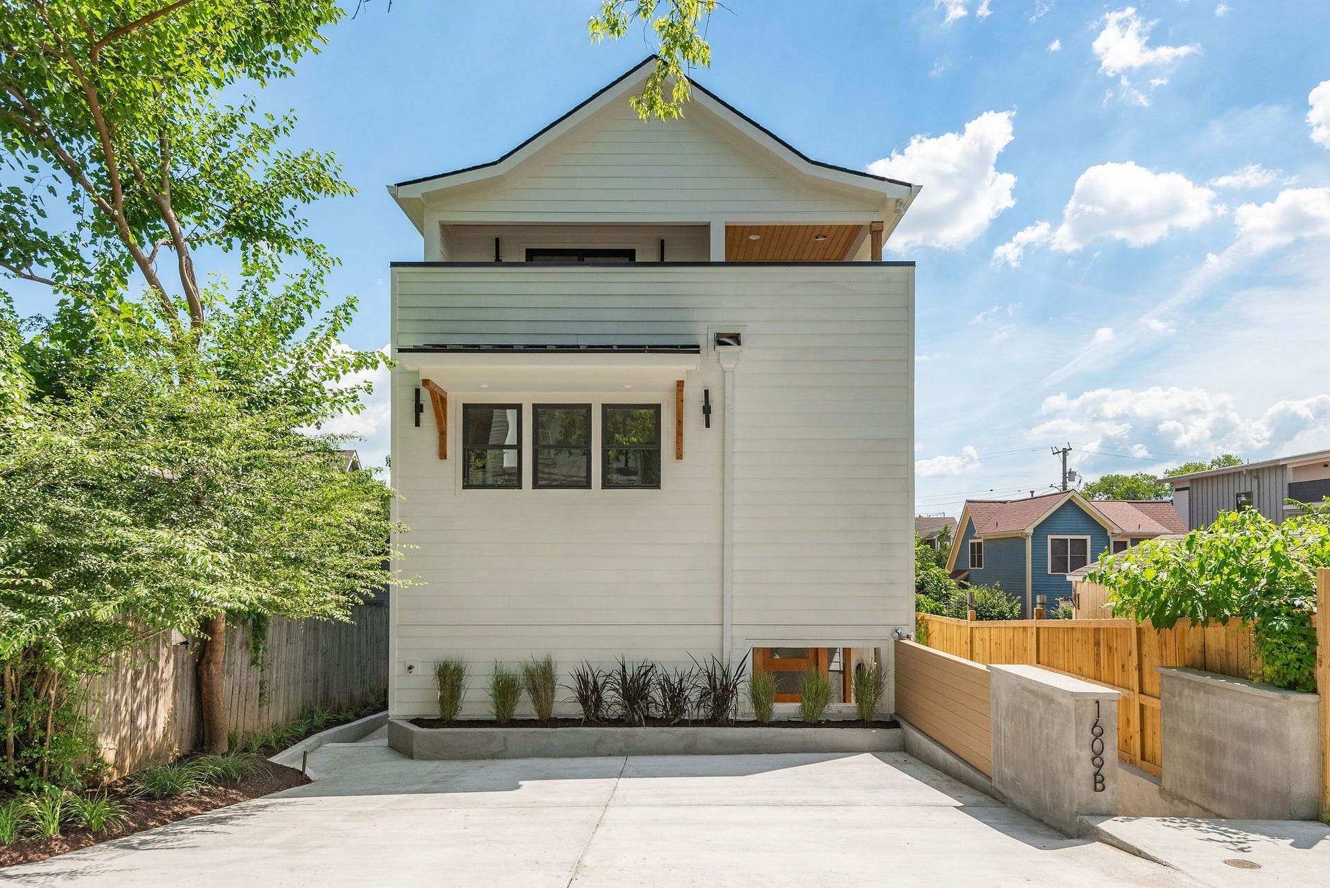 1609 5th Ave N, #B, Nashville, TN 37208 1609 5th Ave N, #B, Nashville, TN 37208
