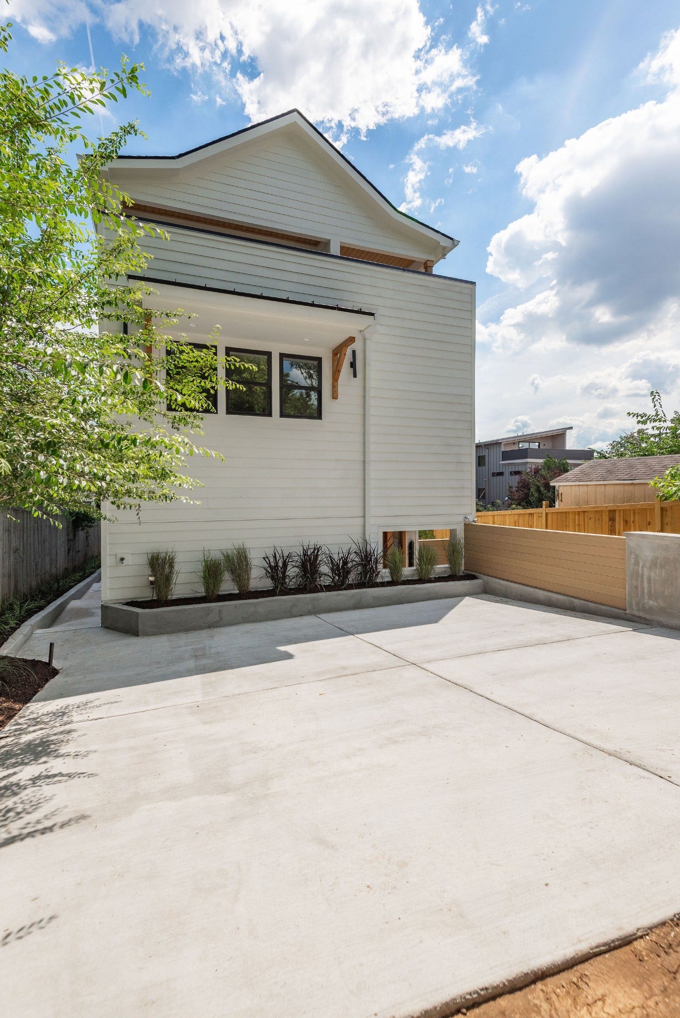 1609 5th Ave N, #B, Nashville, TN 37208 1609 5th Ave N, #B, Nashville, TN 37208