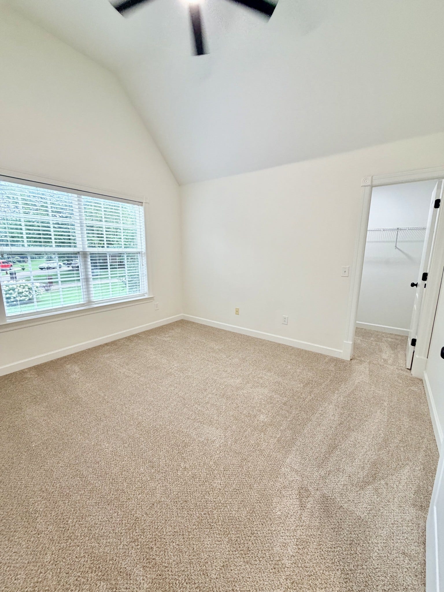 1005 Ithaca St, Murfreesboro, TN 37130 1005 Ithaca St, Murfreesboro, TN 37130