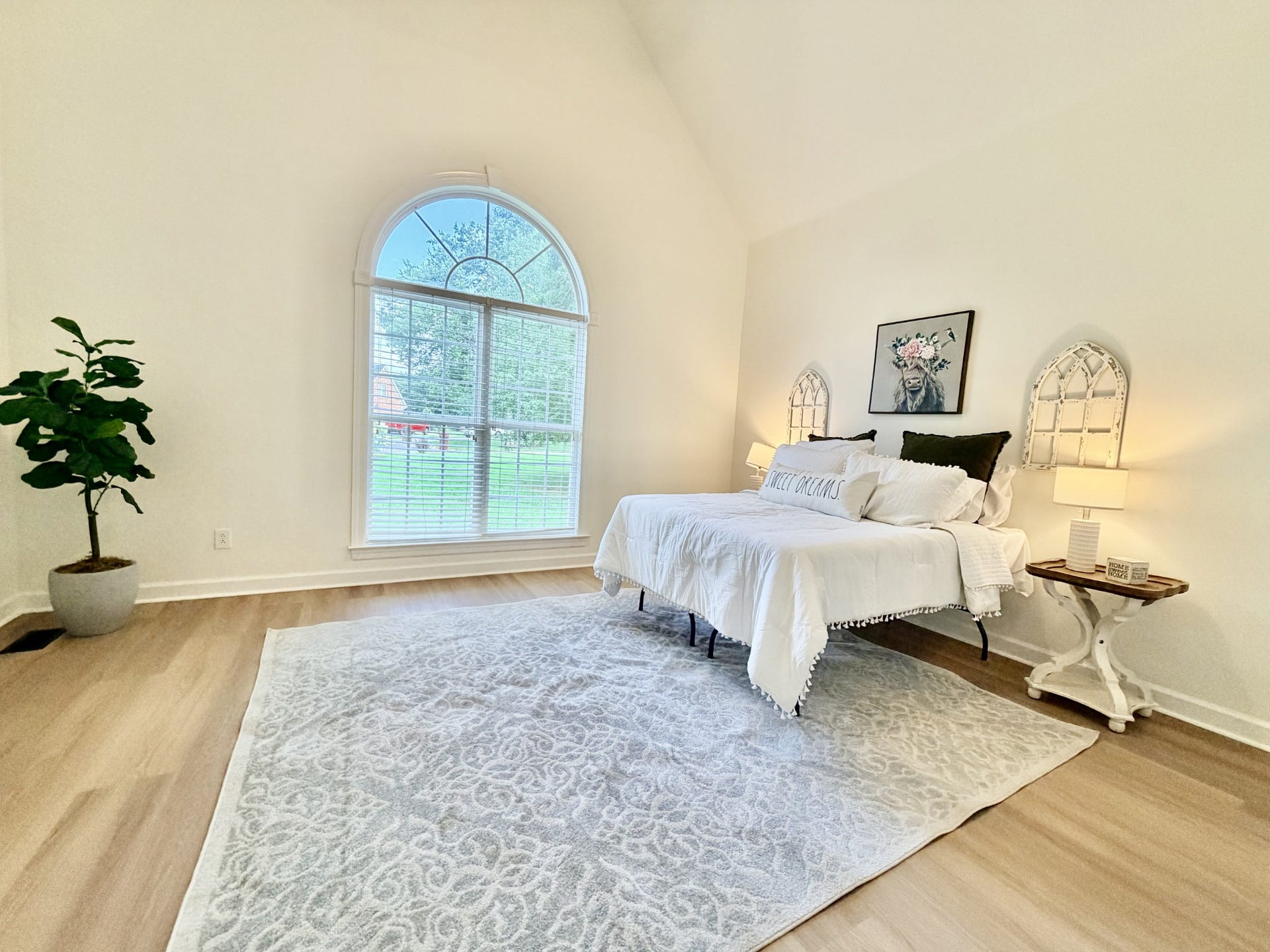 1005 Ithaca St, Murfreesboro, TN 37130 1005 Ithaca St, Murfreesboro, TN 37130