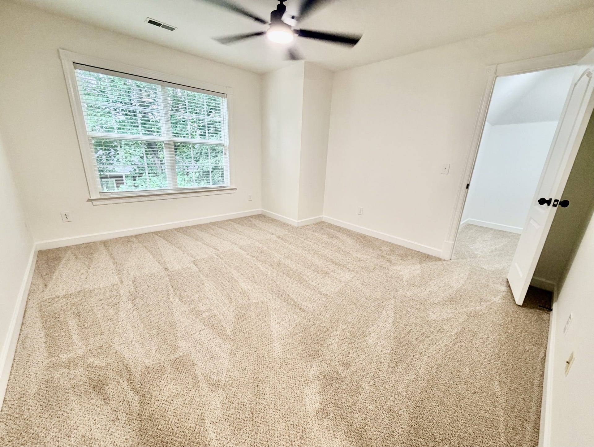 1005 Ithaca St, Murfreesboro, TN 37130 1005 Ithaca St, Murfreesboro, TN 37130