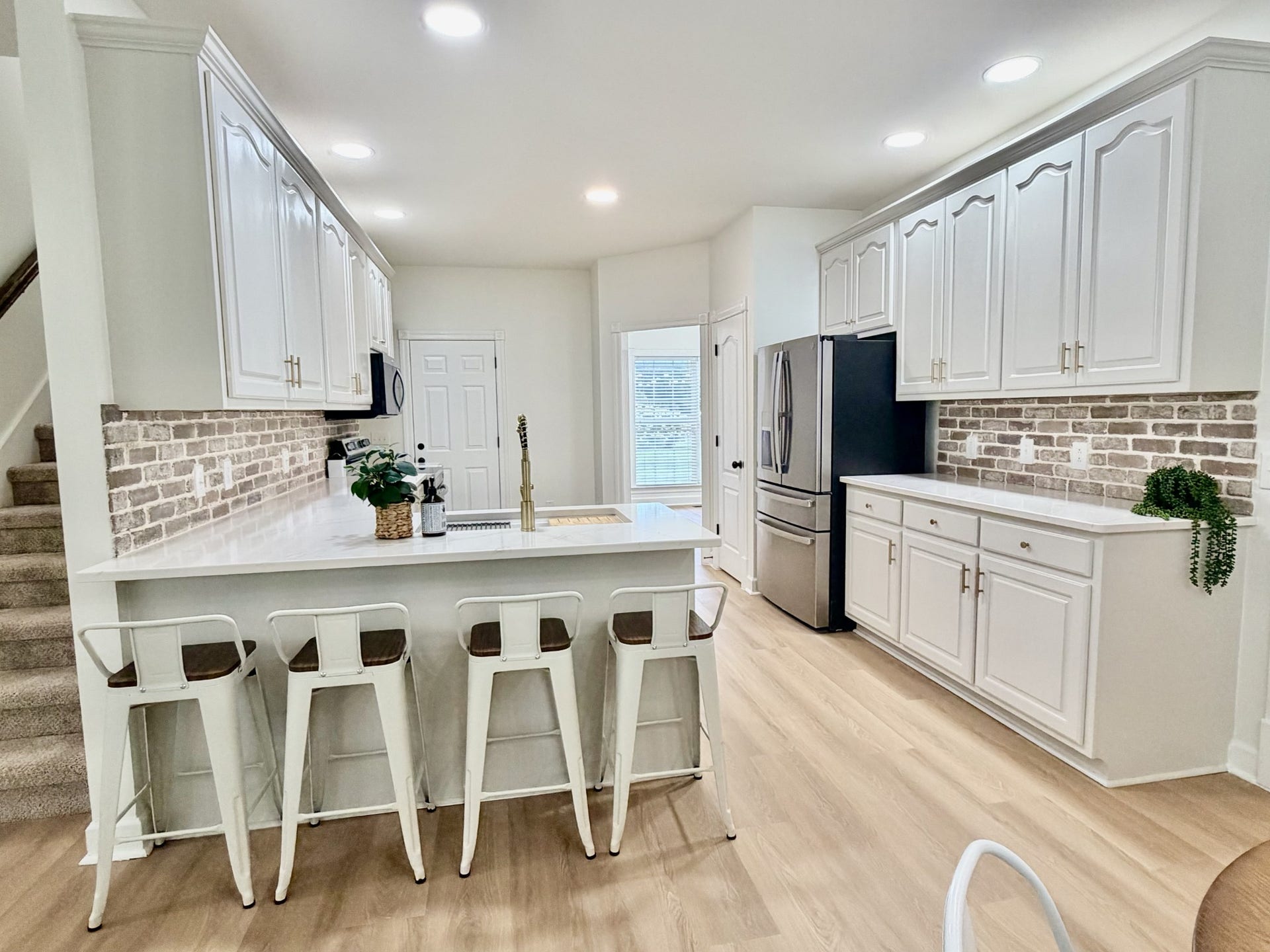 1005 Ithaca St, Murfreesboro, TN 37130 1005 Ithaca St, Murfreesboro, TN 37130