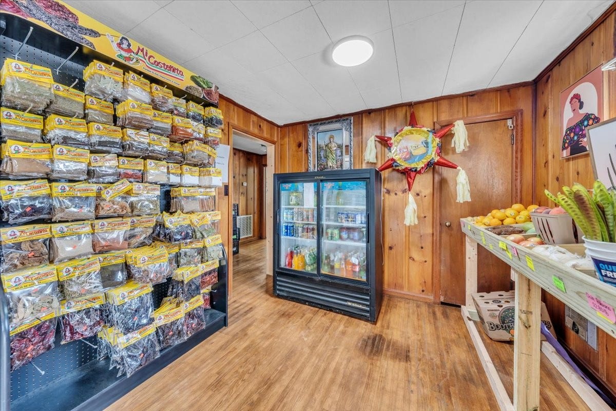 1178 Woodbury Hwy, Manchester, TN 37355 1178 Woodbury Hwy, Manchester, TN 37355