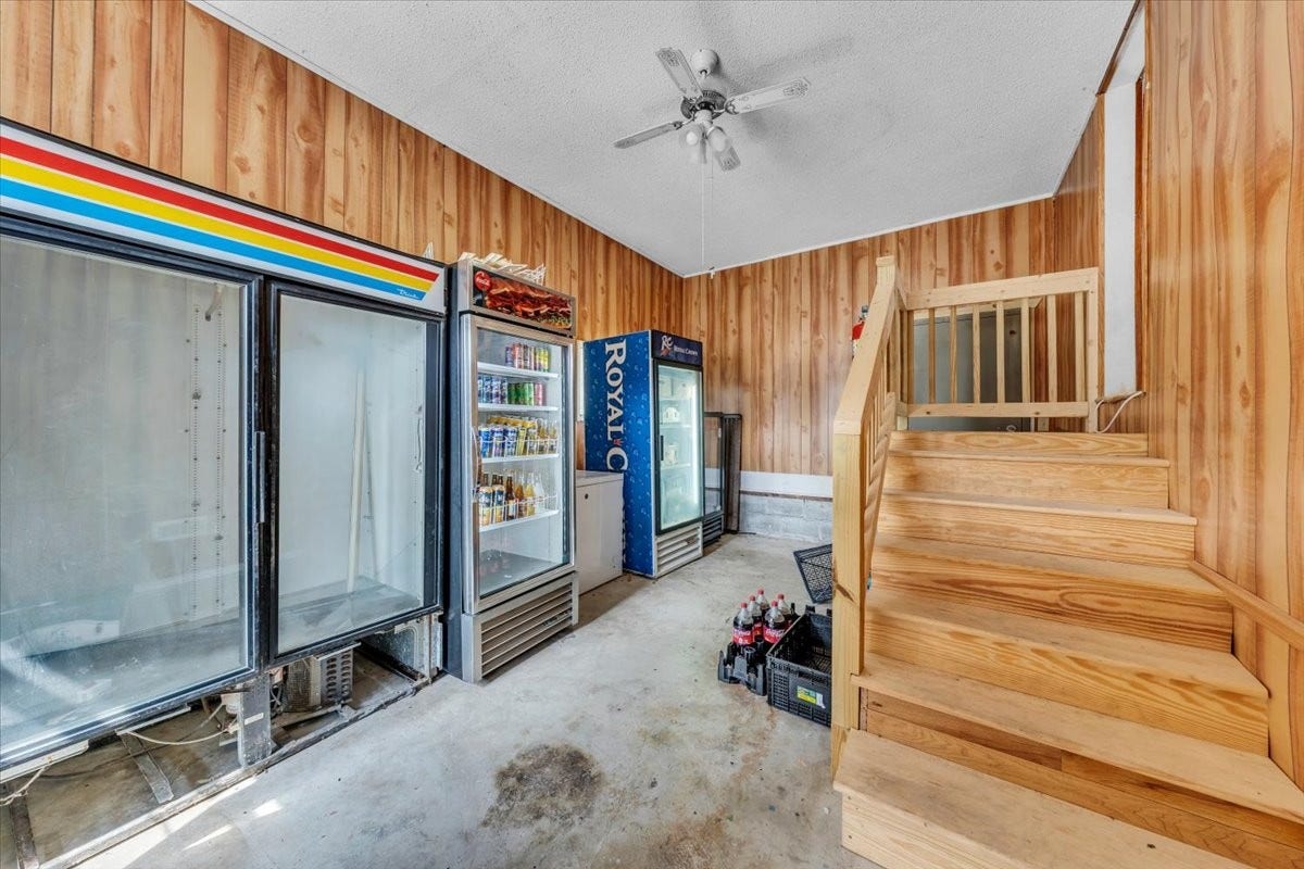 1178 Woodbury Hwy, Manchester, TN 37355 1178 Woodbury Hwy, Manchester, TN 37355