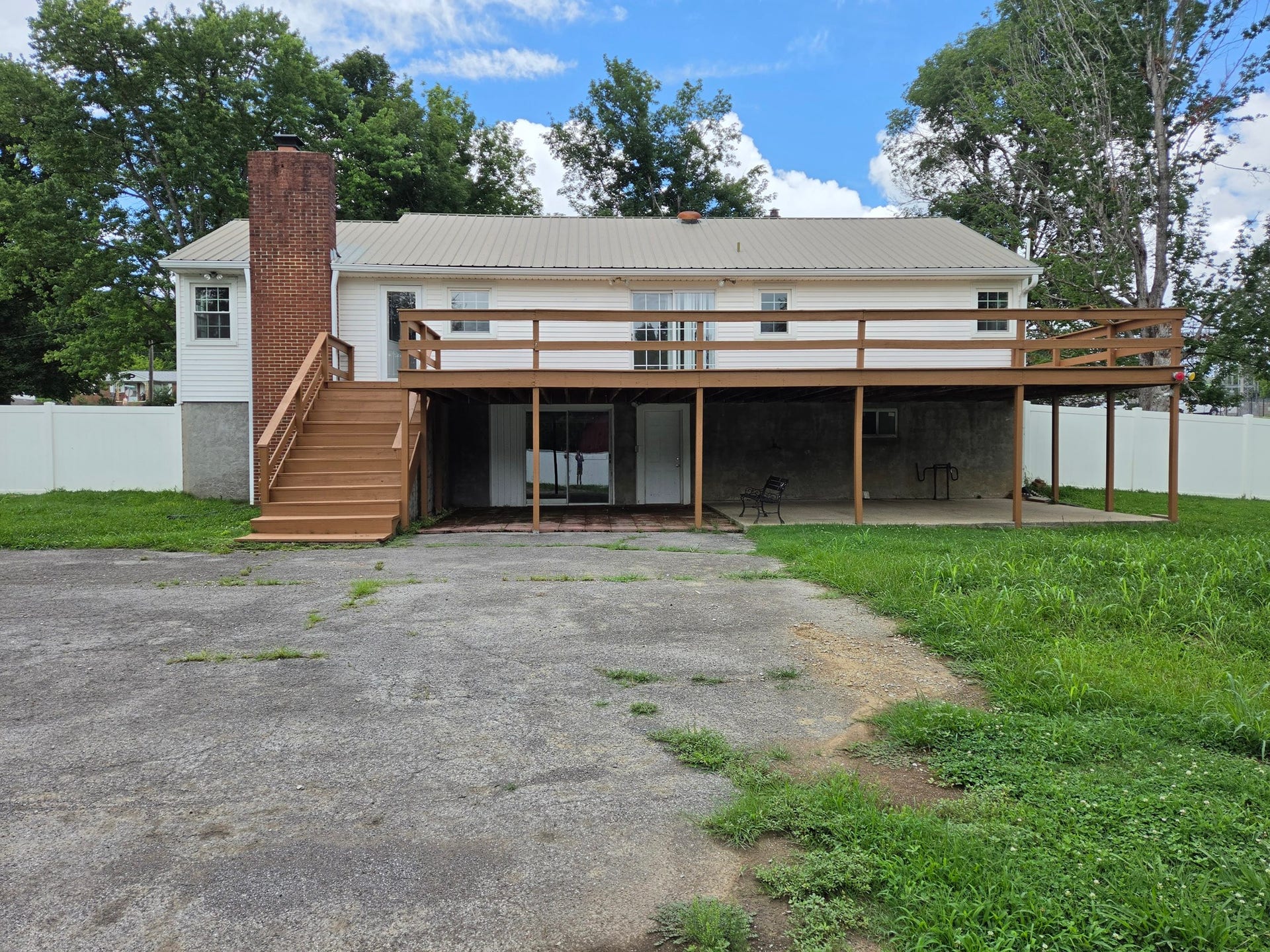 325 Murfreesboro Rd, Woodbury, TN 37190 325 Murfreesboro Rd, Woodbury, TN 37190