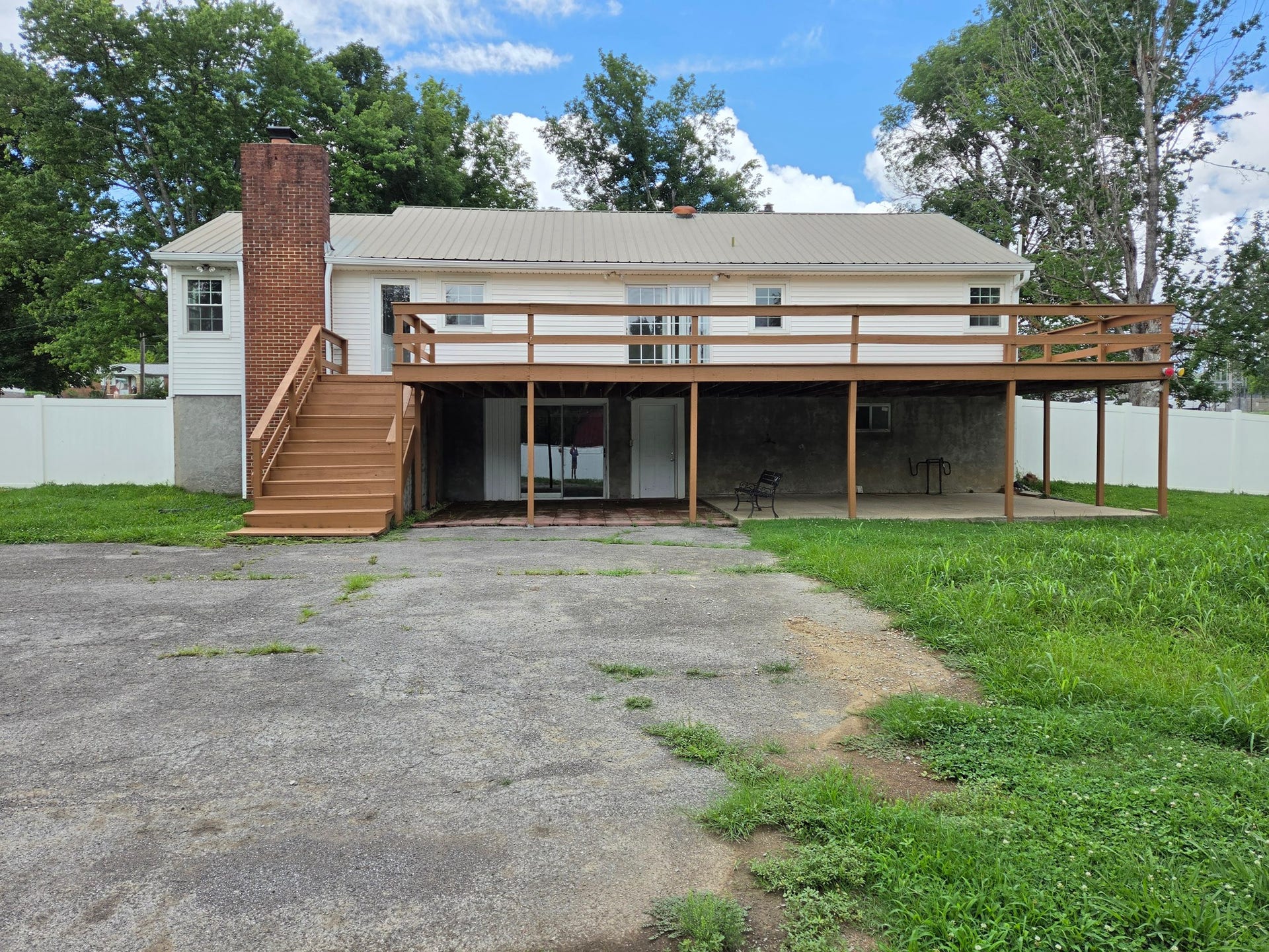 325 Murfreesboro Rd, Woodbury, TN 37190 325 Murfreesboro Rd, Woodbury, TN 37190