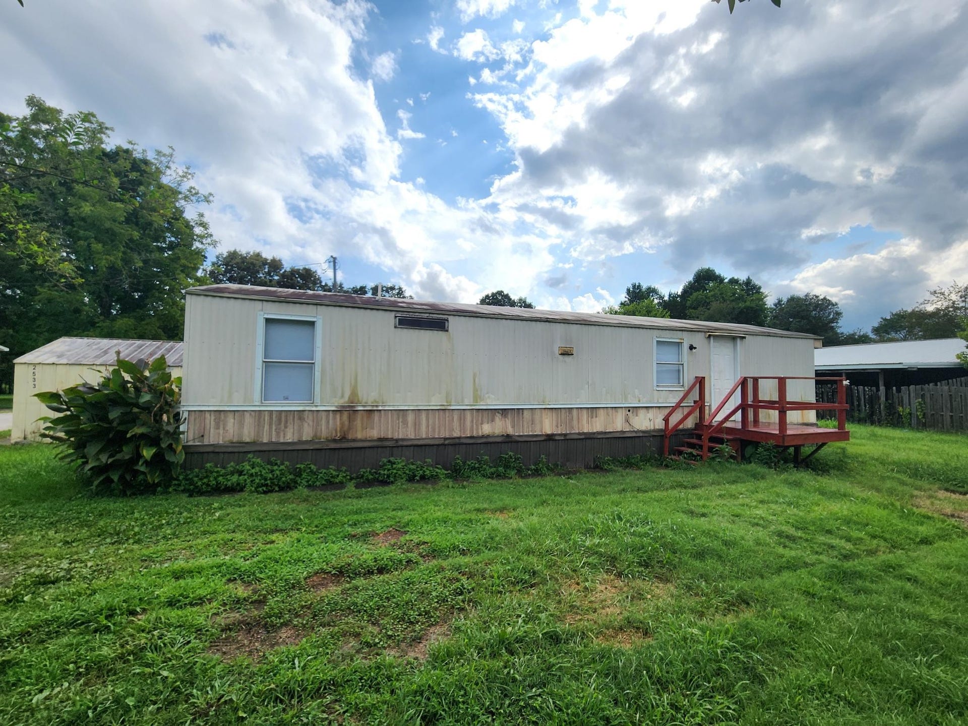 2533 Murfreesboro Hwy, Manchester, TN 37355 2533 Murfreesboro Hwy, Manchester, TN 37355