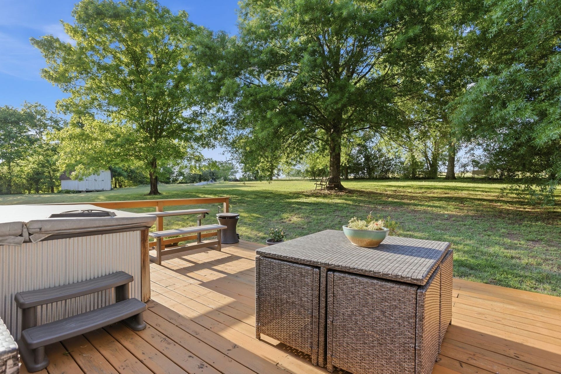1038 S Cross Bridges Rd, Mount Pleasant, TN 38474 1038 S Cross Bridges Rd, Mount Pleasant, TN 38474