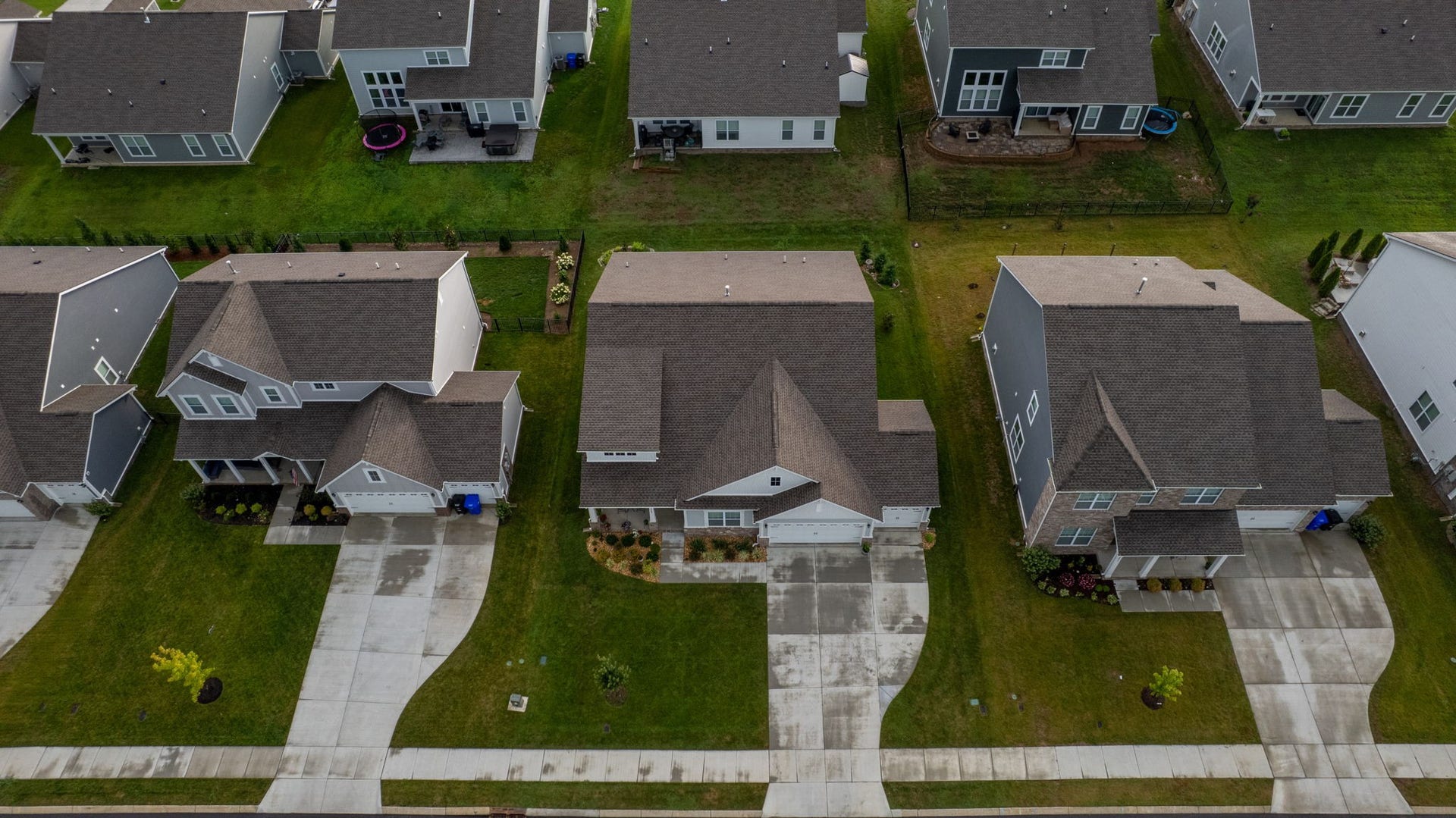 2669 Augusta Trace Dr, Columbia, TN 38401 2669 Augusta Trace Dr, Columbia, TN 38401