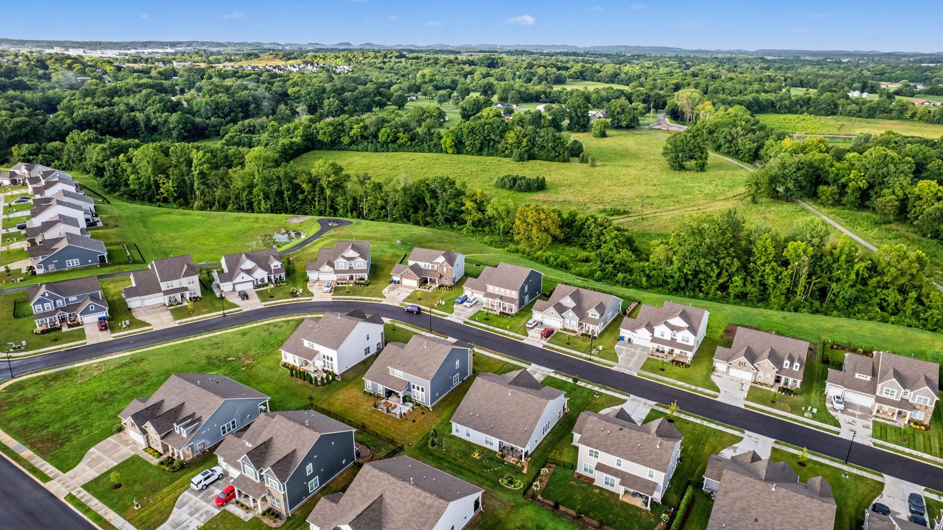 2669 Augusta Trace Dr, Columbia, TN 38401 2669 Augusta Trace Dr, Columbia, TN 38401