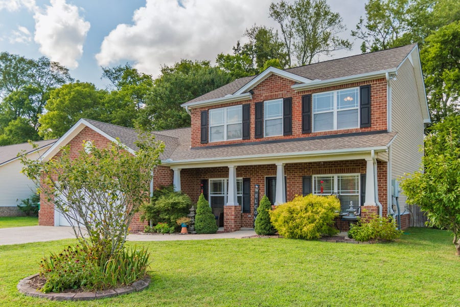 Property photo for 2030 Sparrow St, Spring Hill, TN