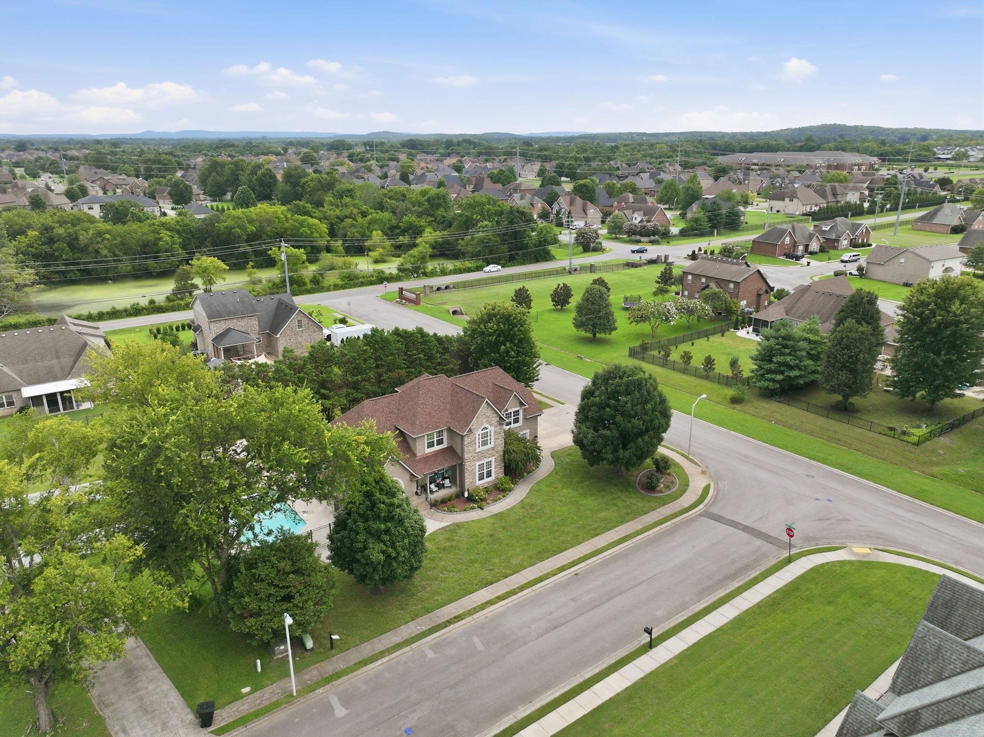 2725 Aristocrate Dr, Murfreesboro, TN 37128 2725 Aristocrate Dr, Murfreesboro, TN 37128