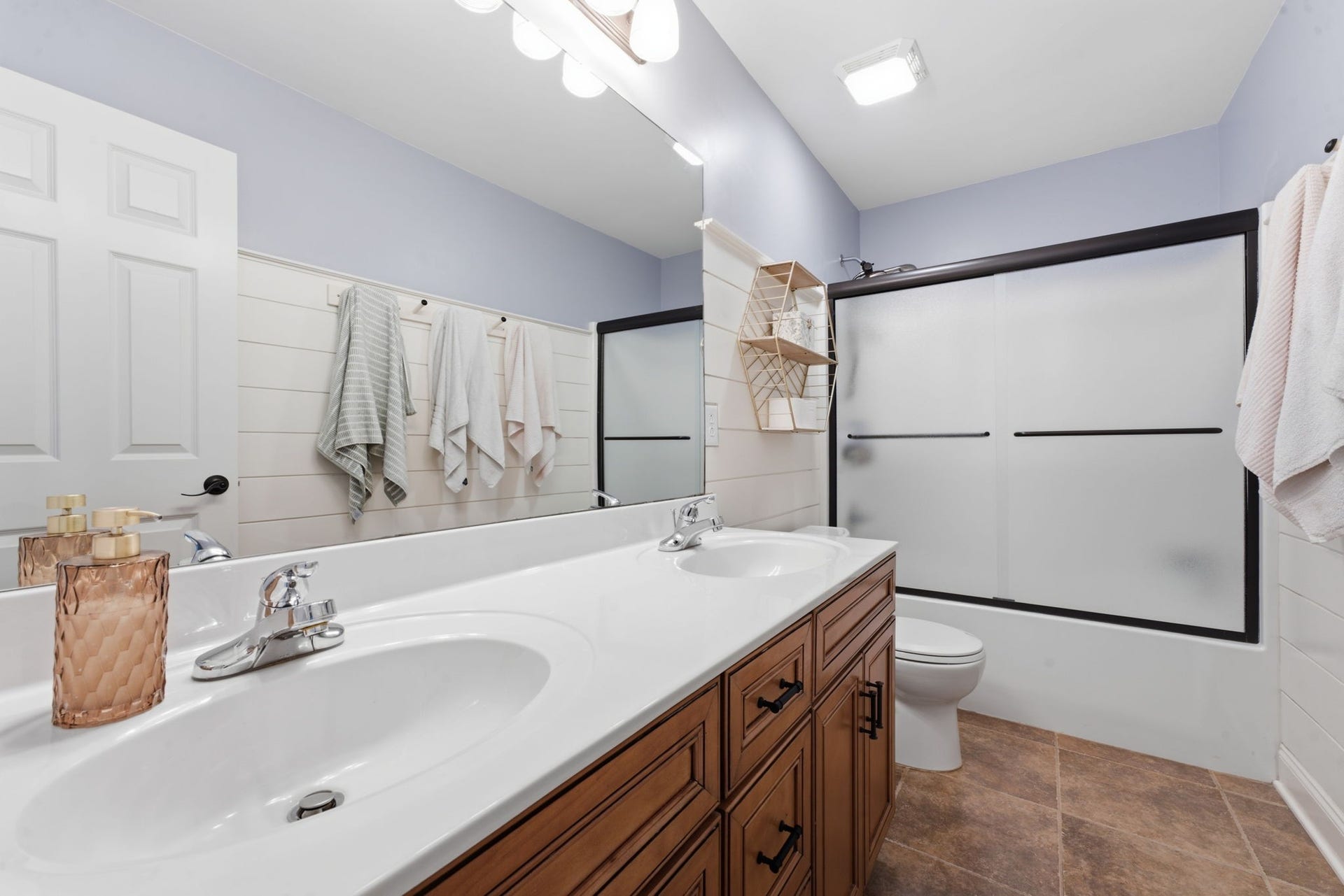2725 Aristocrate Dr, Murfreesboro, TN 37128 2725 Aristocrate Dr, Murfreesboro, TN 37128