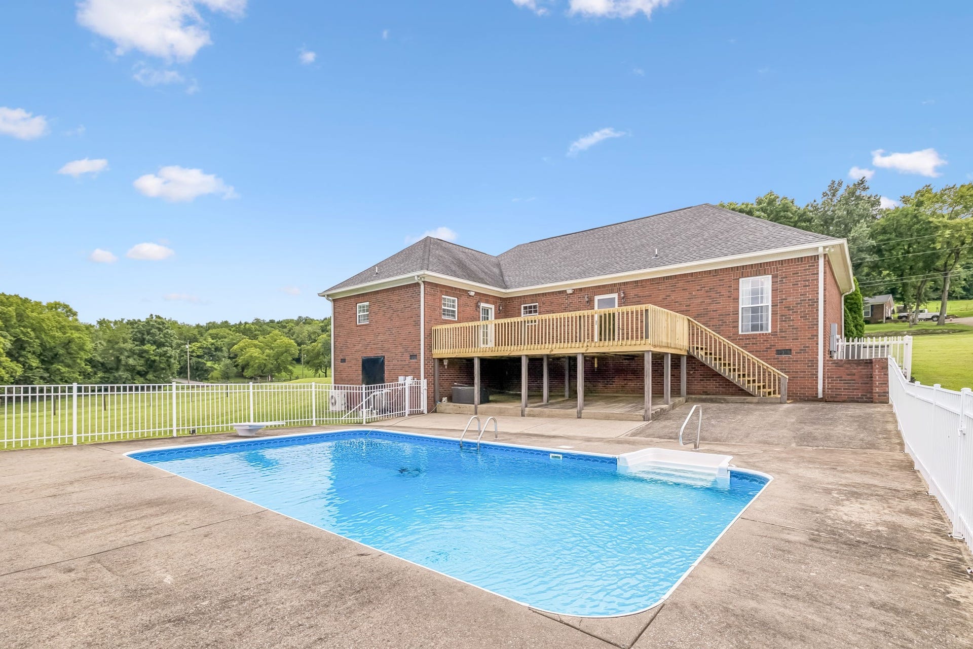 1212 Rambo Hollow Rd, Lewisburg, TN 37091 1212 Rambo Hollow Rd, Lewisburg, TN 37091