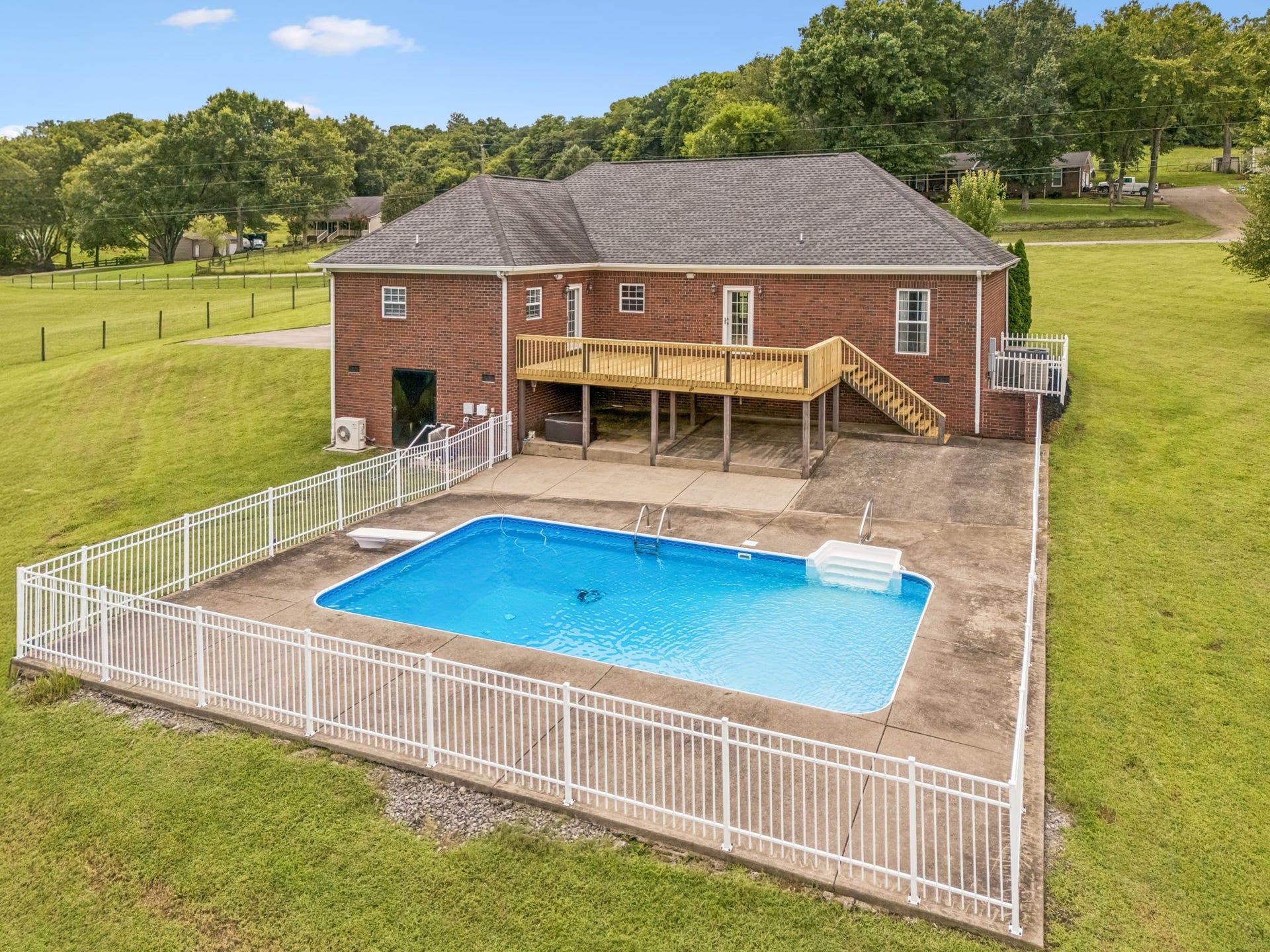 1212 Rambo Hollow Rd, Lewisburg, TN 37091 1212 Rambo Hollow Rd, Lewisburg, TN 37091