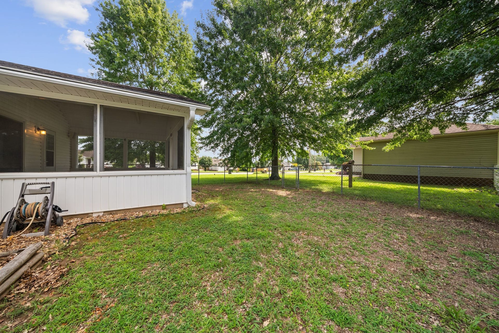 2828 Spring Meade Blvd, Columbia, TN 38401 2828 Spring Meade Blvd, Columbia, TN 38401